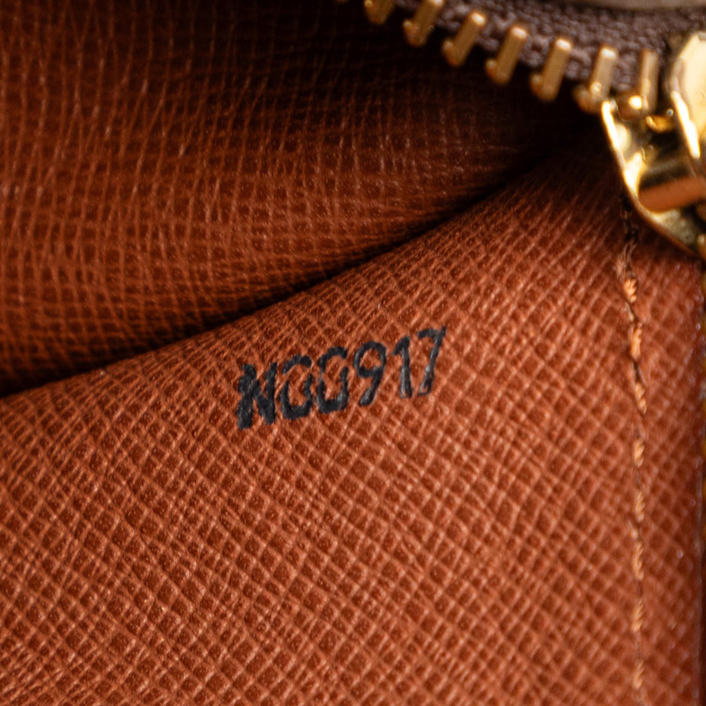 Louis Vuitton Monogram Papillon 26