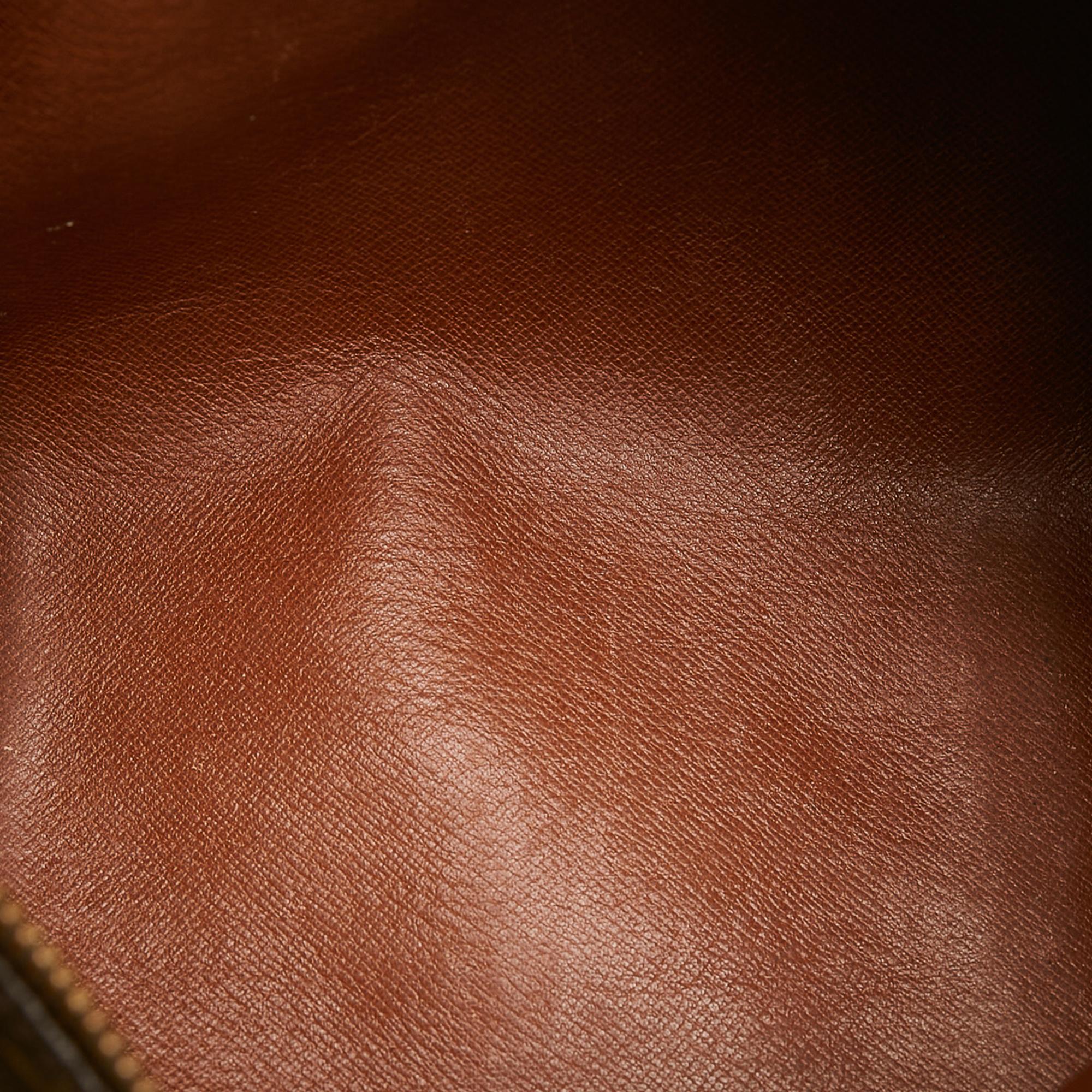 Louis Vuitton Monogram Papillon 28 (SHG-28915)