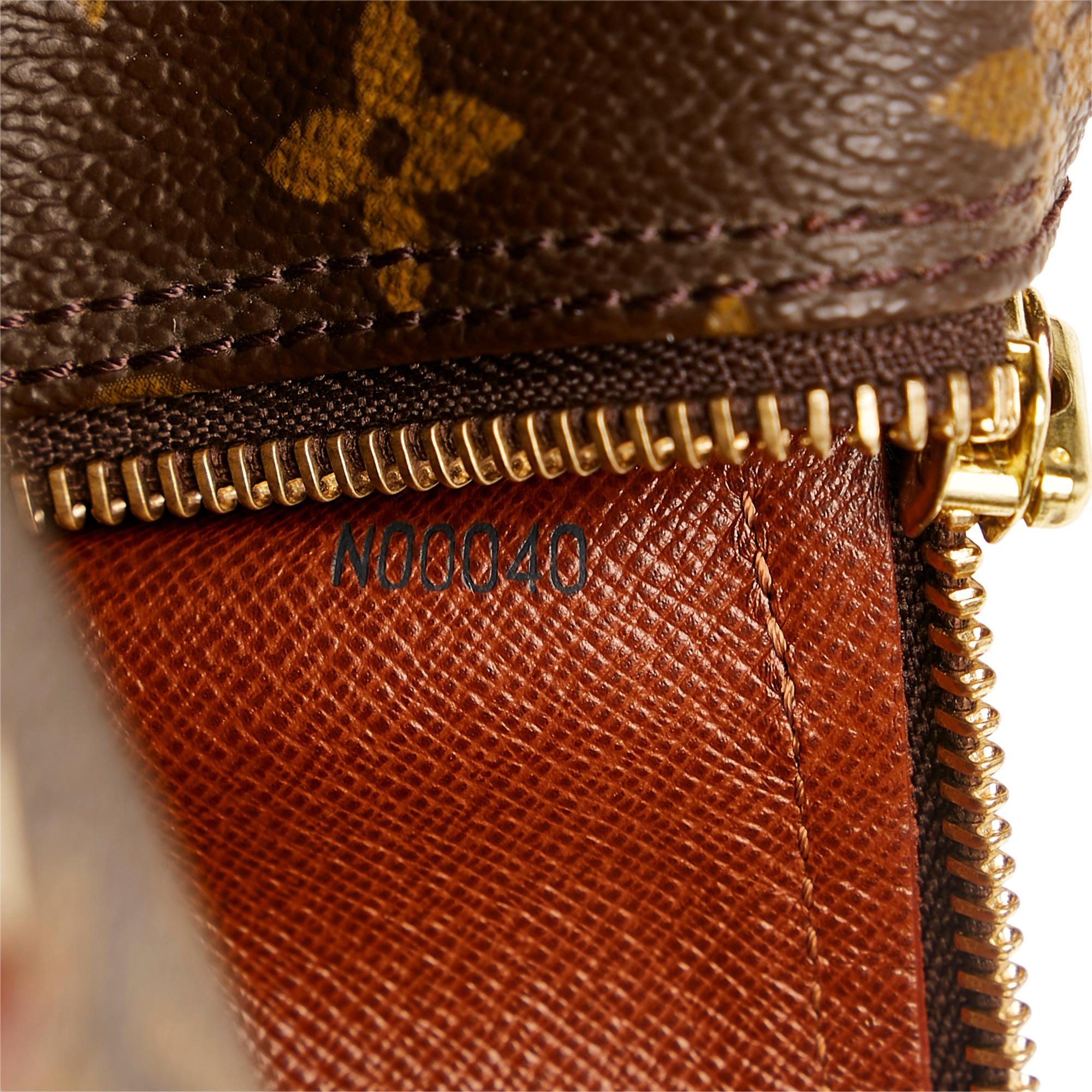 Louis Vuitton Monogram Papillon 30 (SHG-34407)