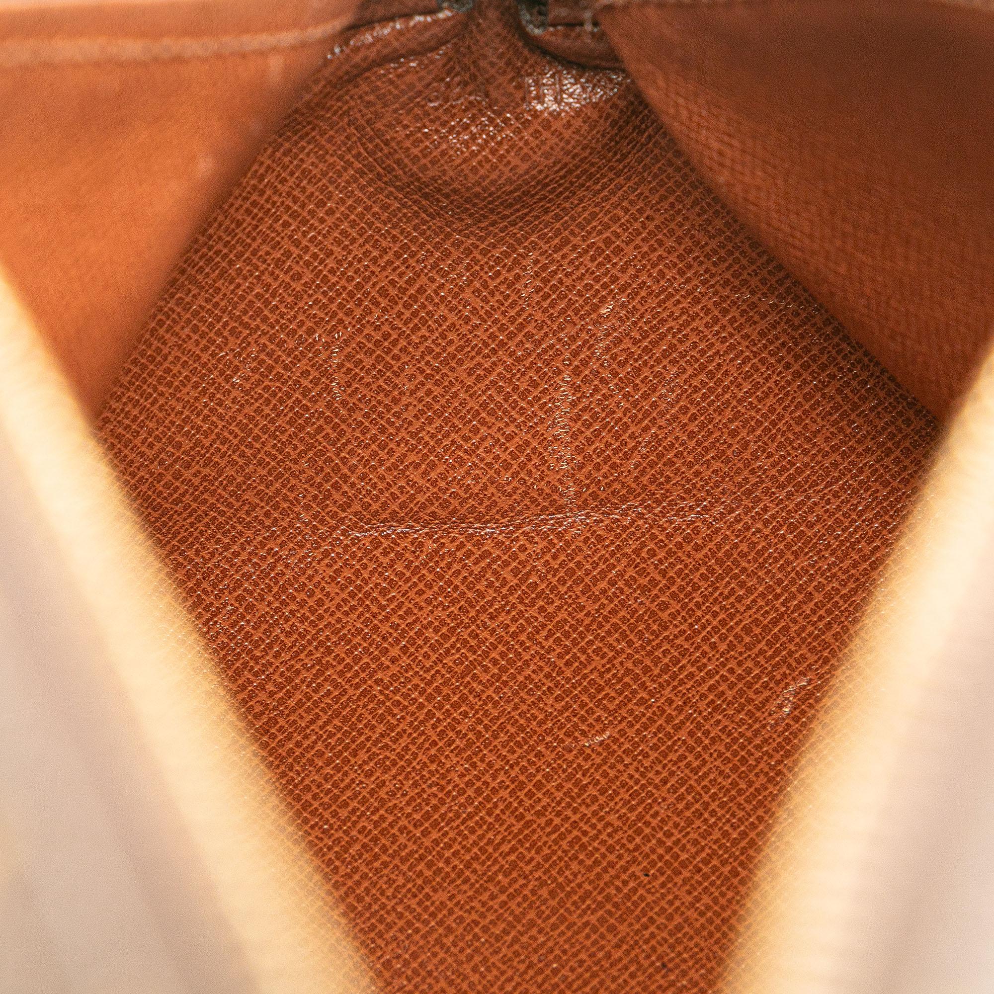 Louis Vuitton Monogram Papillon 30 (SHG-GWzfn2)