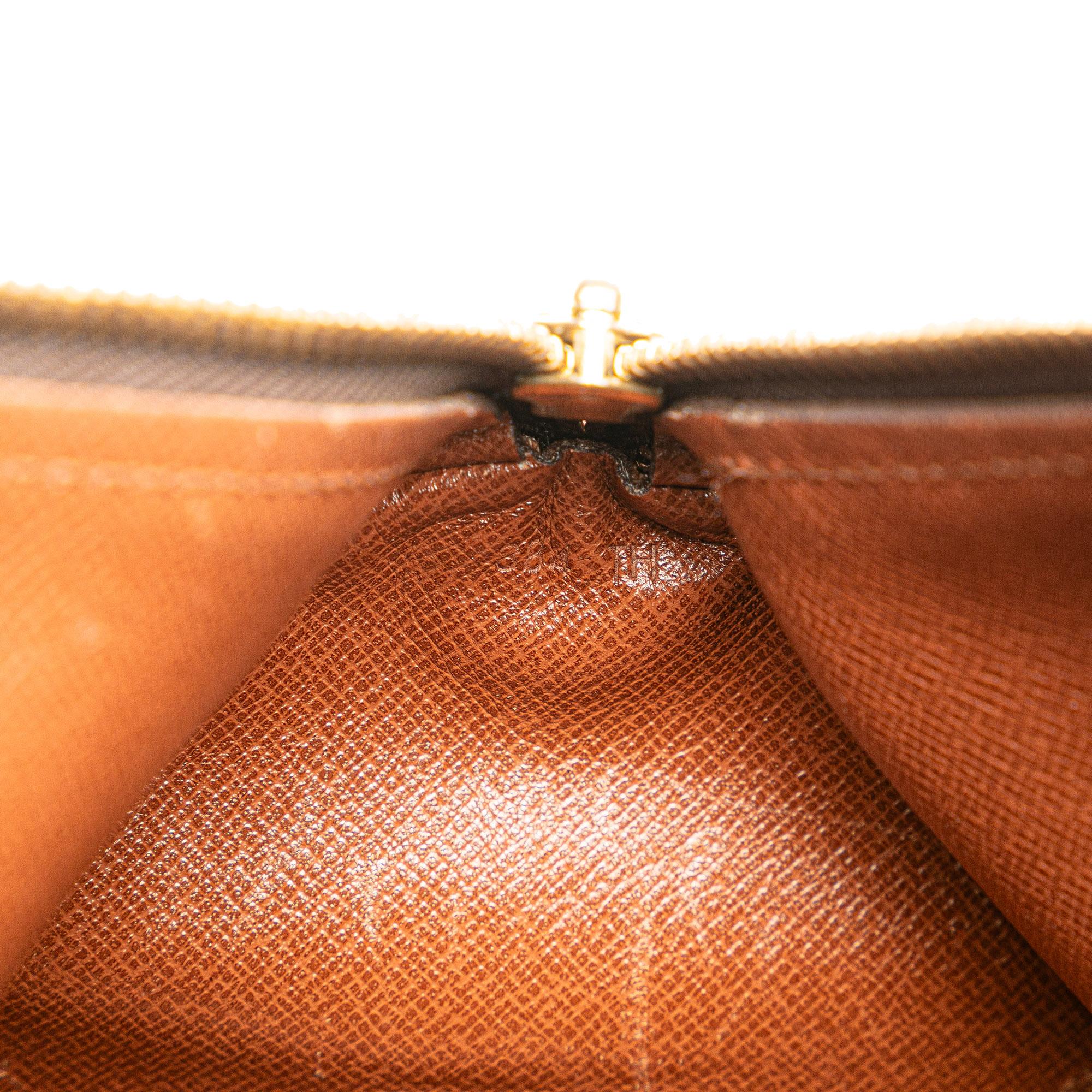 Louis Vuitton Monogram Papillon 30 (SHG-GWzfn2)