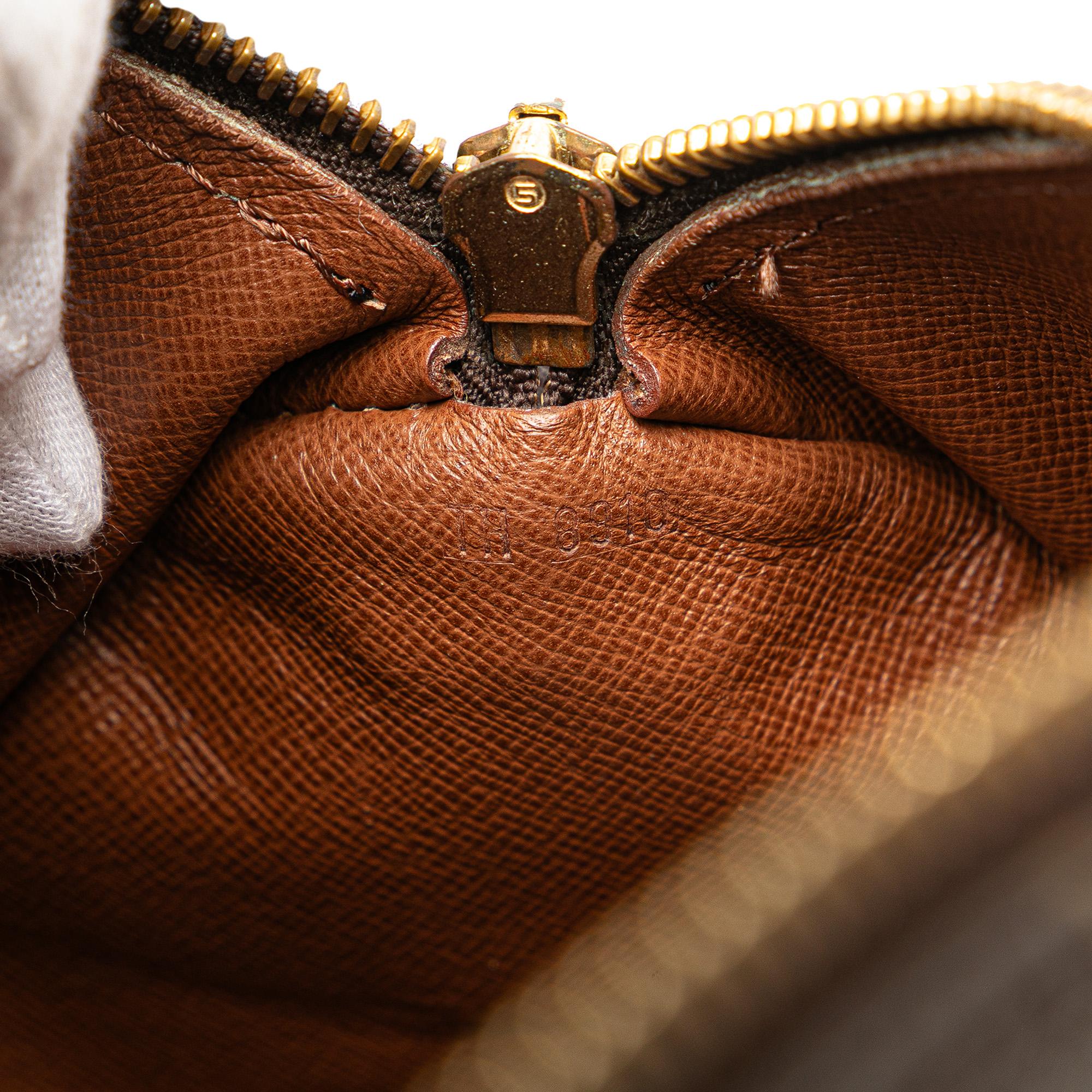 Louis Vuitton Monogram Papillon 30