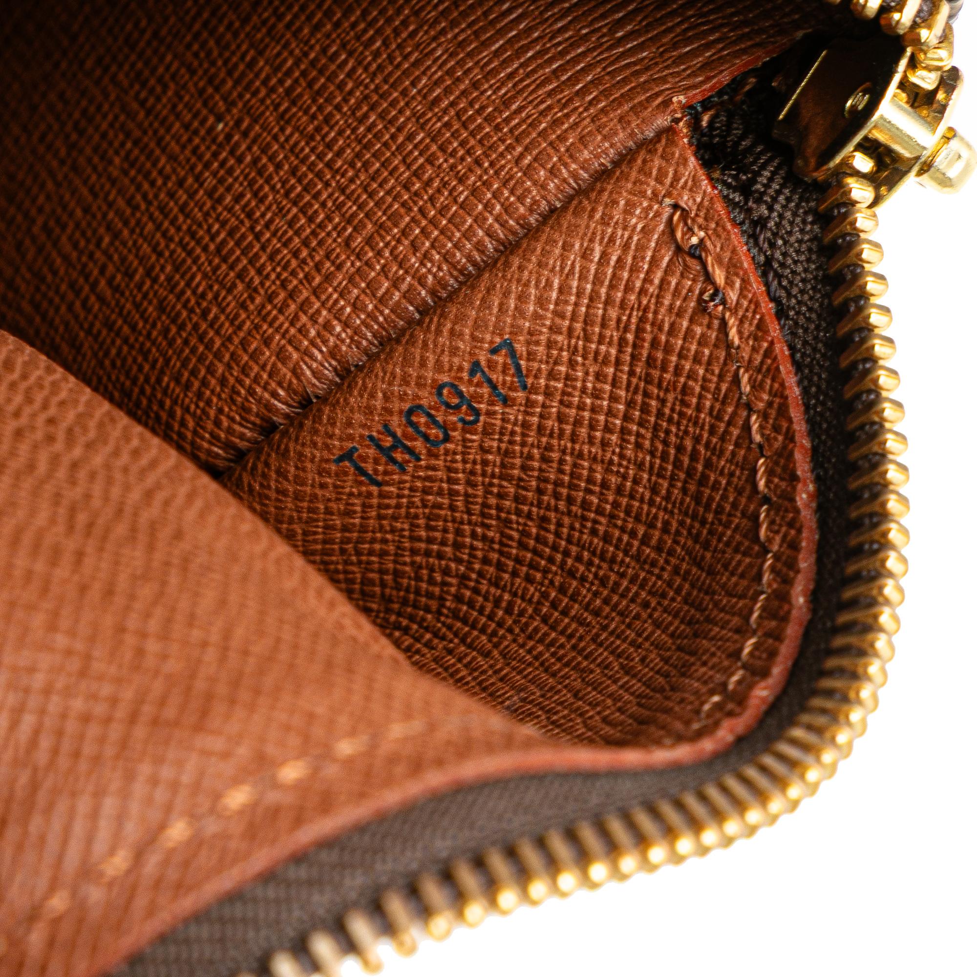 Louis Vuitton Monogram Papillon 30