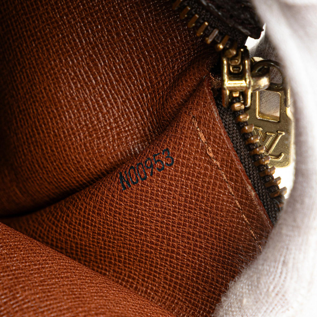 Louis Vuitton Monogram Papillon 30