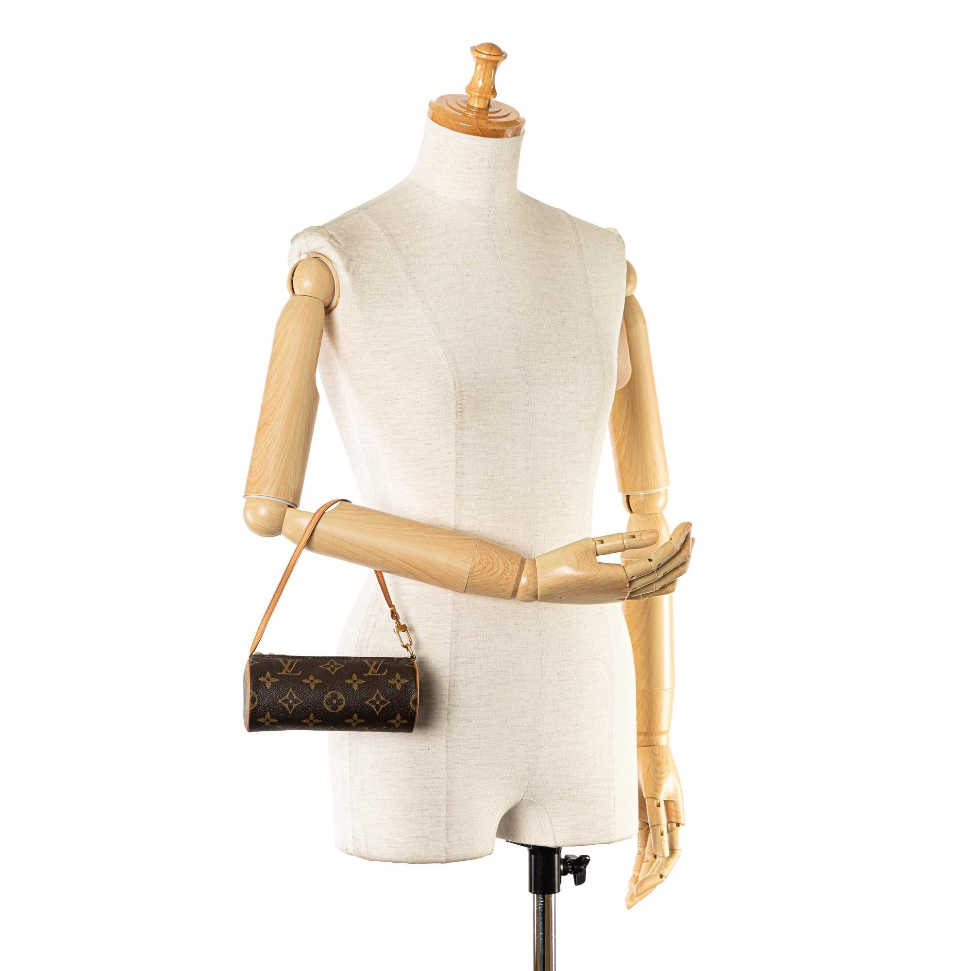 Louis Vuitton Monogram Papillon Pochette (SHG-3FybPu)