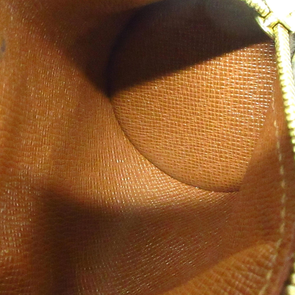 Louis Vuitton Monogram Papillon Pochette (SHG-K9ebv2)
