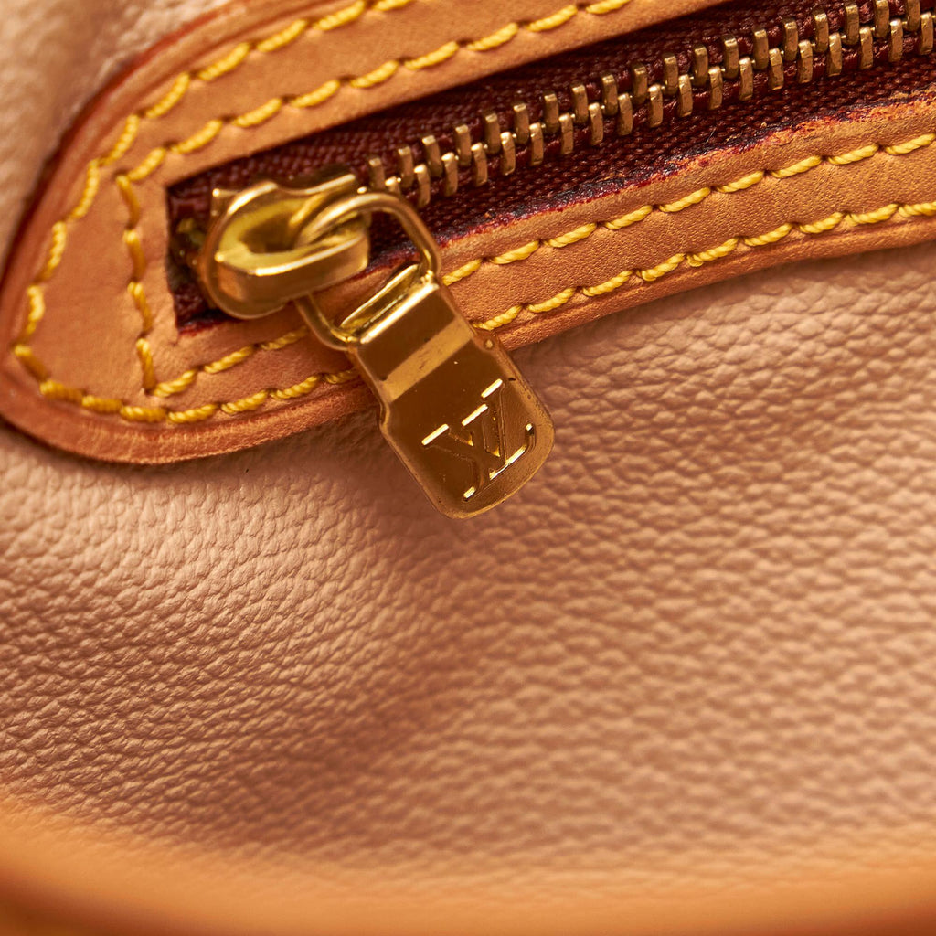 Louis Vuitton Monogram Petit Bucket (SHG-29772)