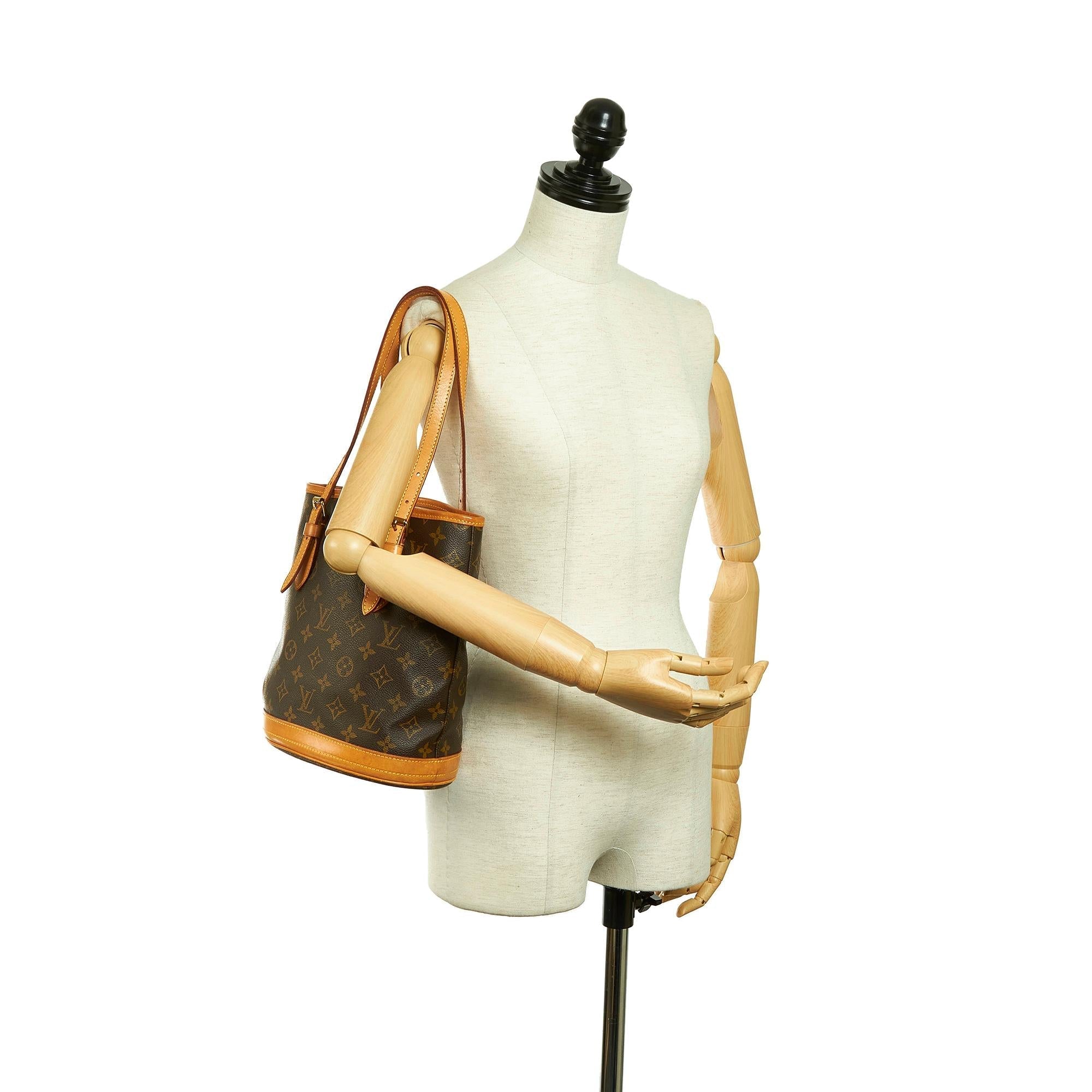 Louis Vuitton Monogram Petit Bucket (SHG-30785)