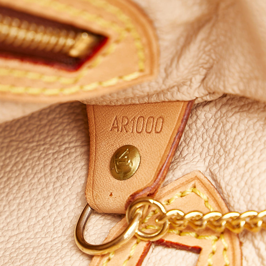 Louis Vuitton Monogram Petit Bucket (SHG-33851)