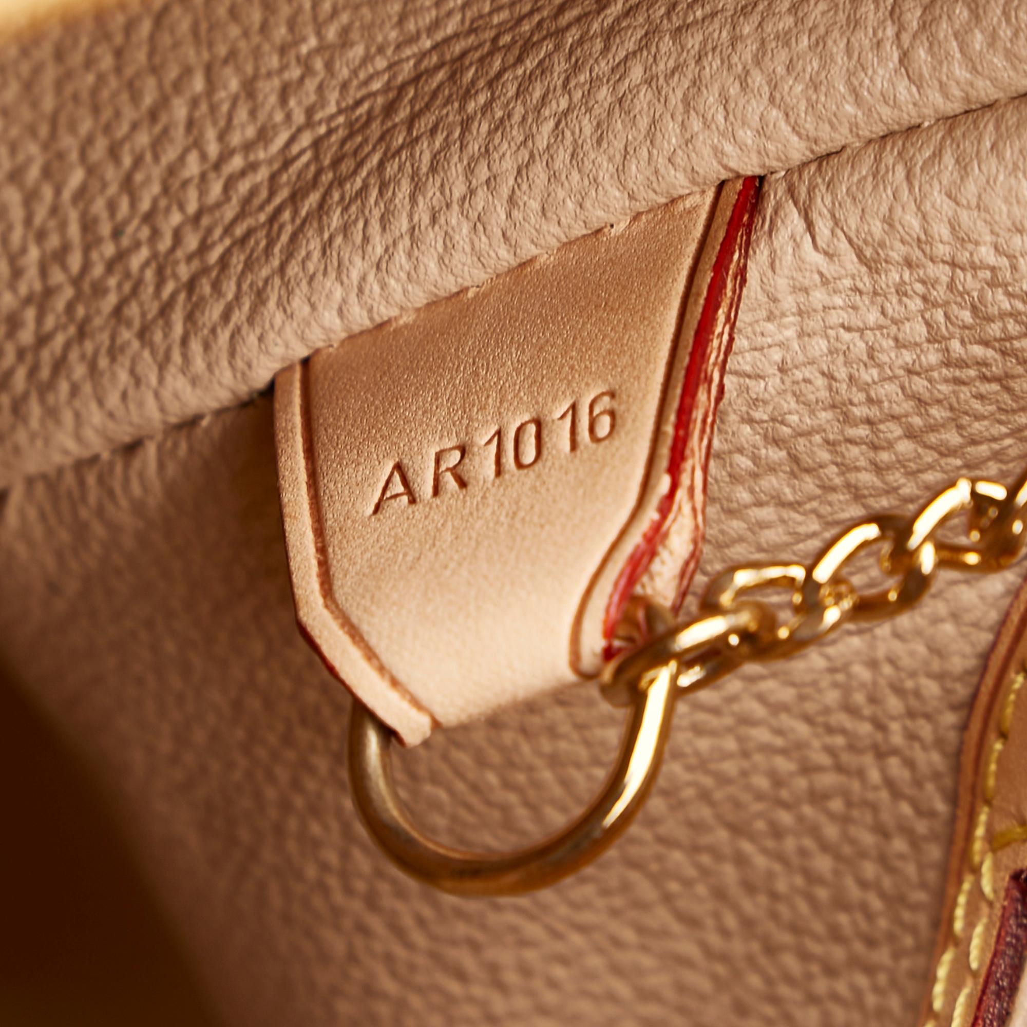 Louis Vuitton Monogram Petit Bucket (SHG-36325)