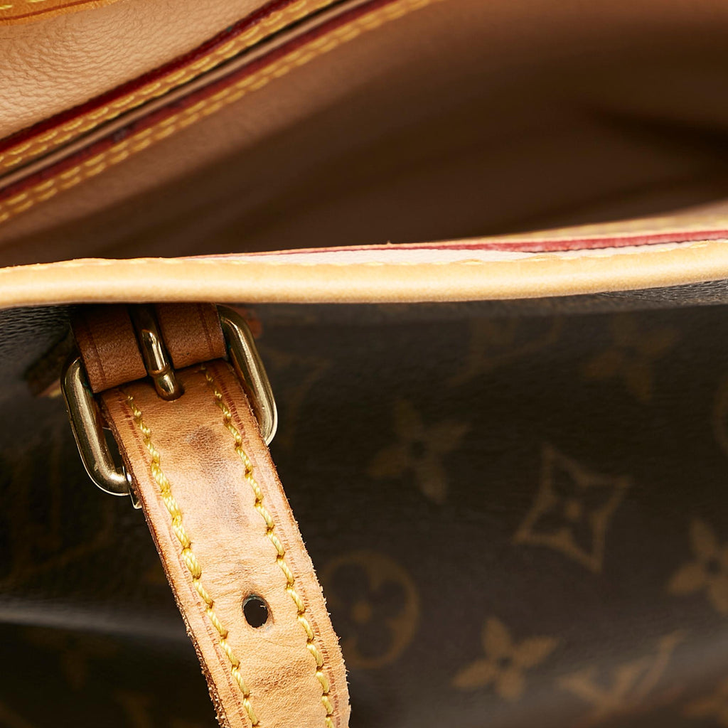 Louis Vuitton Monogram Petit Bucket (SHG-36325)