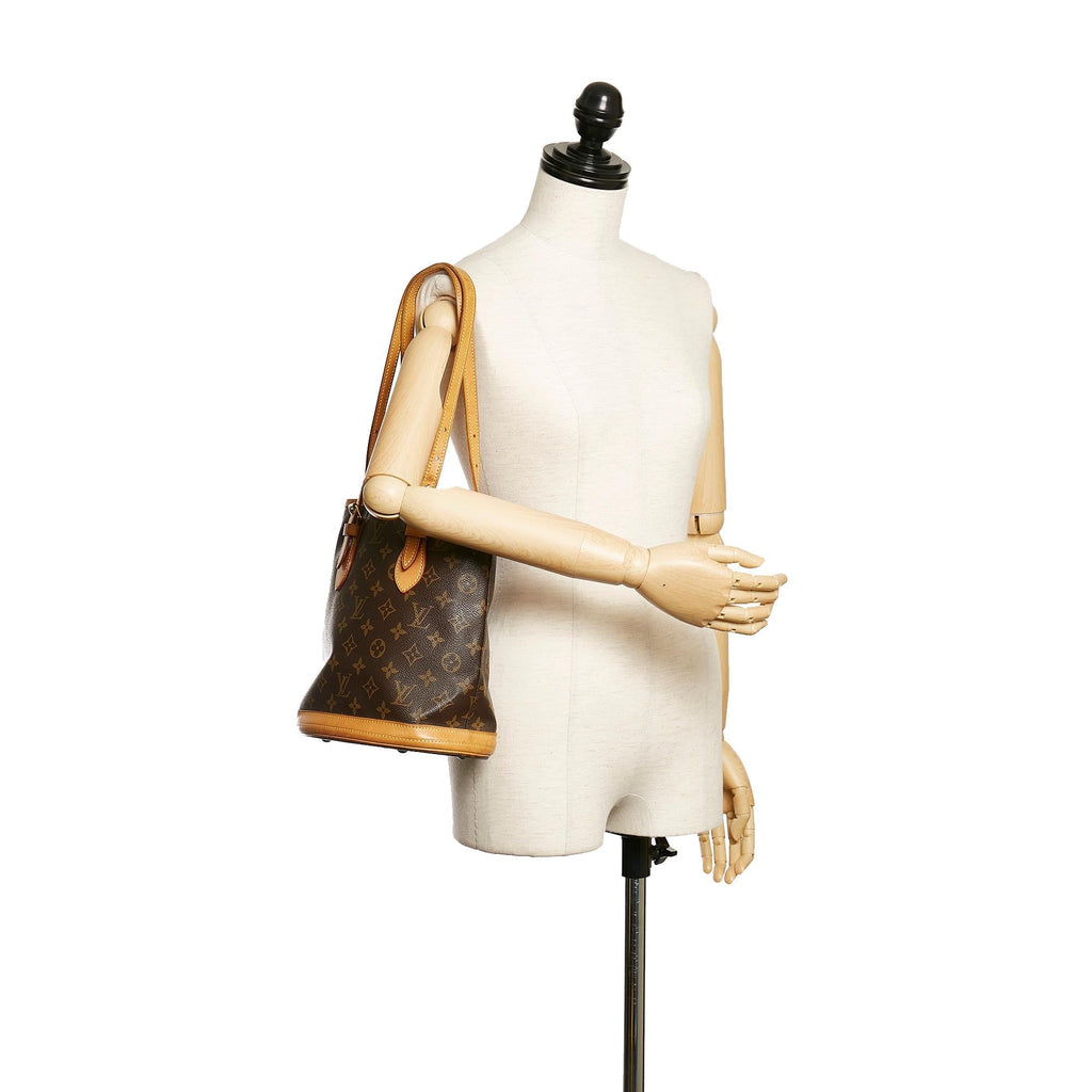 Louis Vuitton Monogram Petit Bucket (SHG-36325)