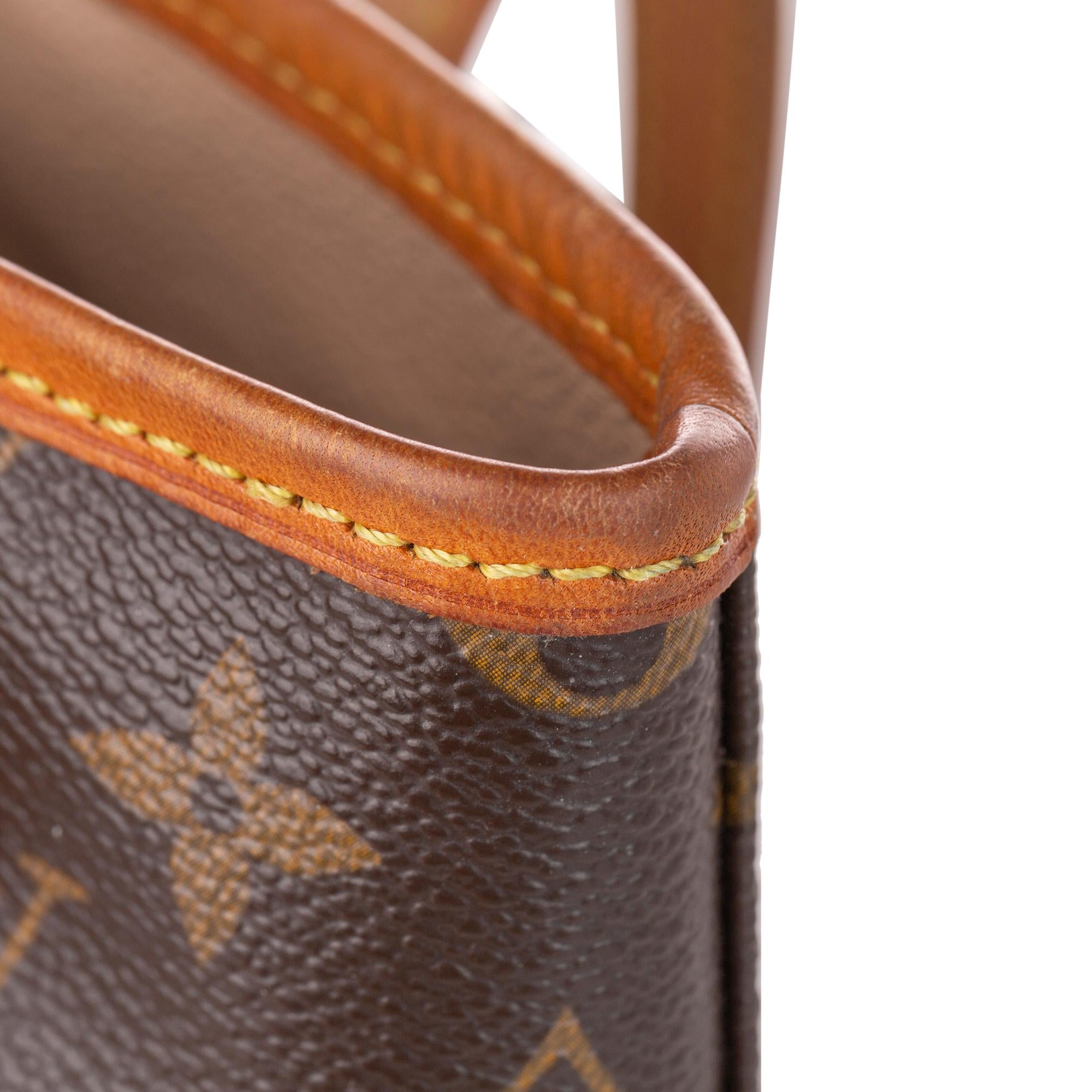 Louis Vuitton Monogram Petit Bucket (SHG-dkdR4h)