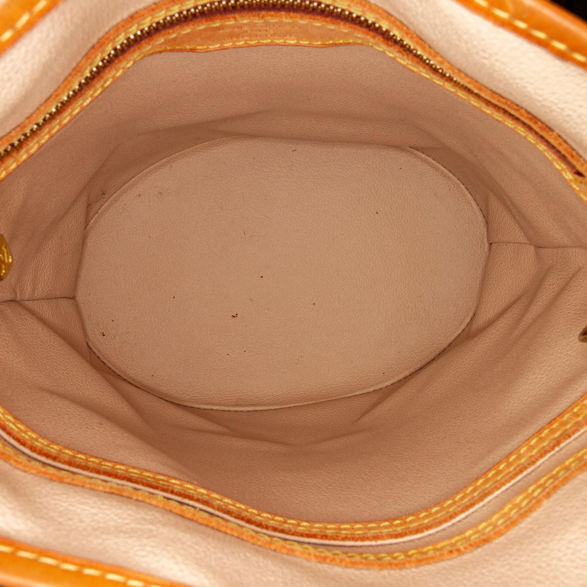 Louis Vuitton Monogram Petit Bucket (SHG-dkdR4h)