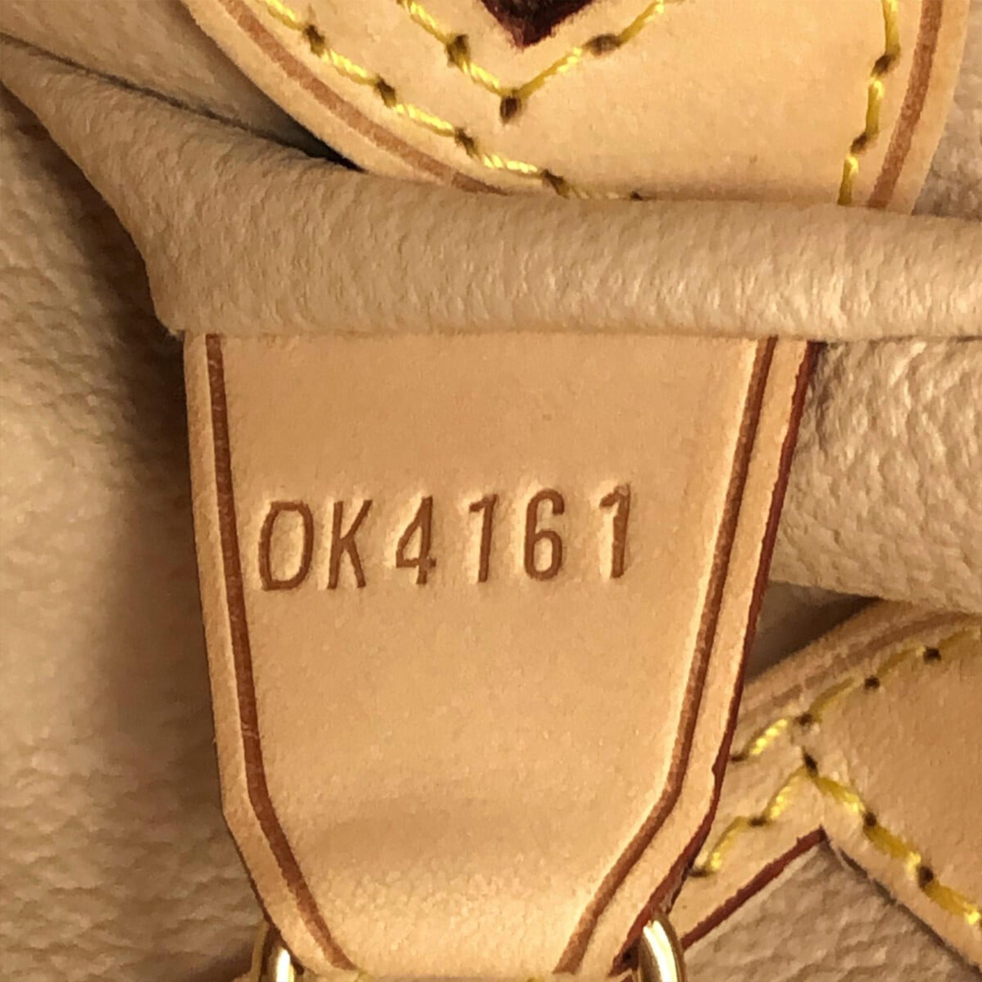 Louis Vuitton Monogram Petit Bucket (SHG-8UOglS)