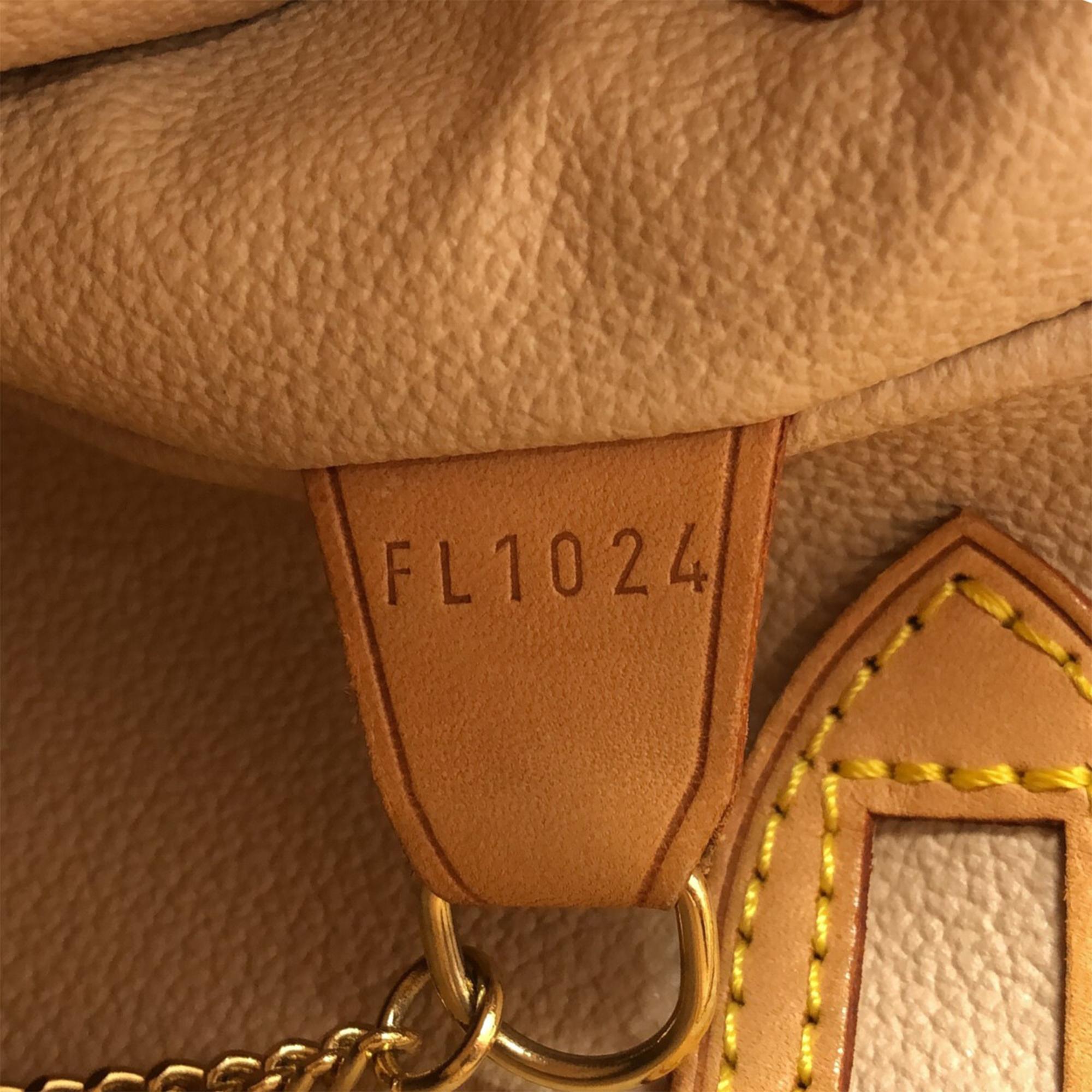 Louis Vuitton Monogram Petit Bucket (SHG-LIjo05)
