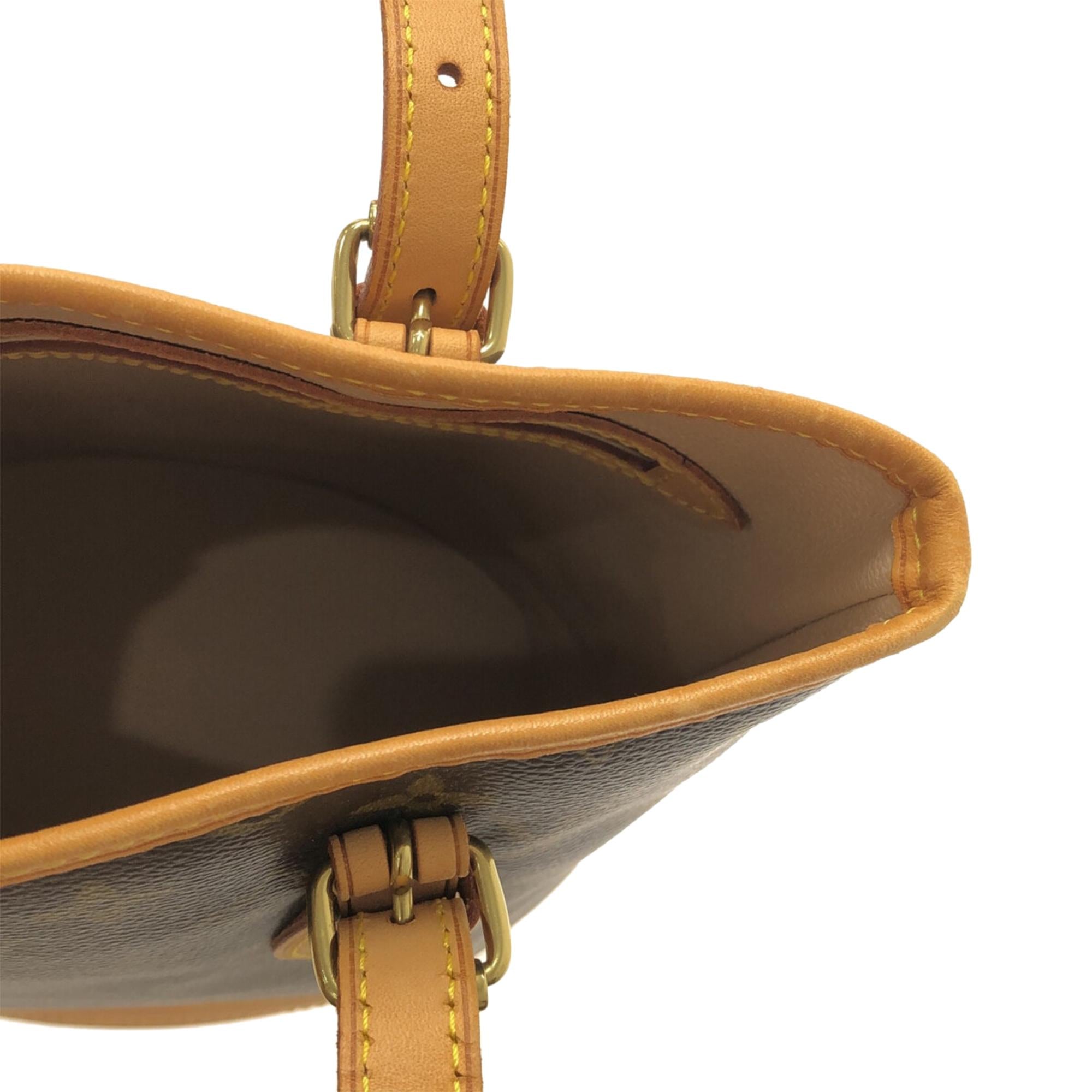 Louis Vuitton Monogram Petit Bucket (SHG-LIjo05)