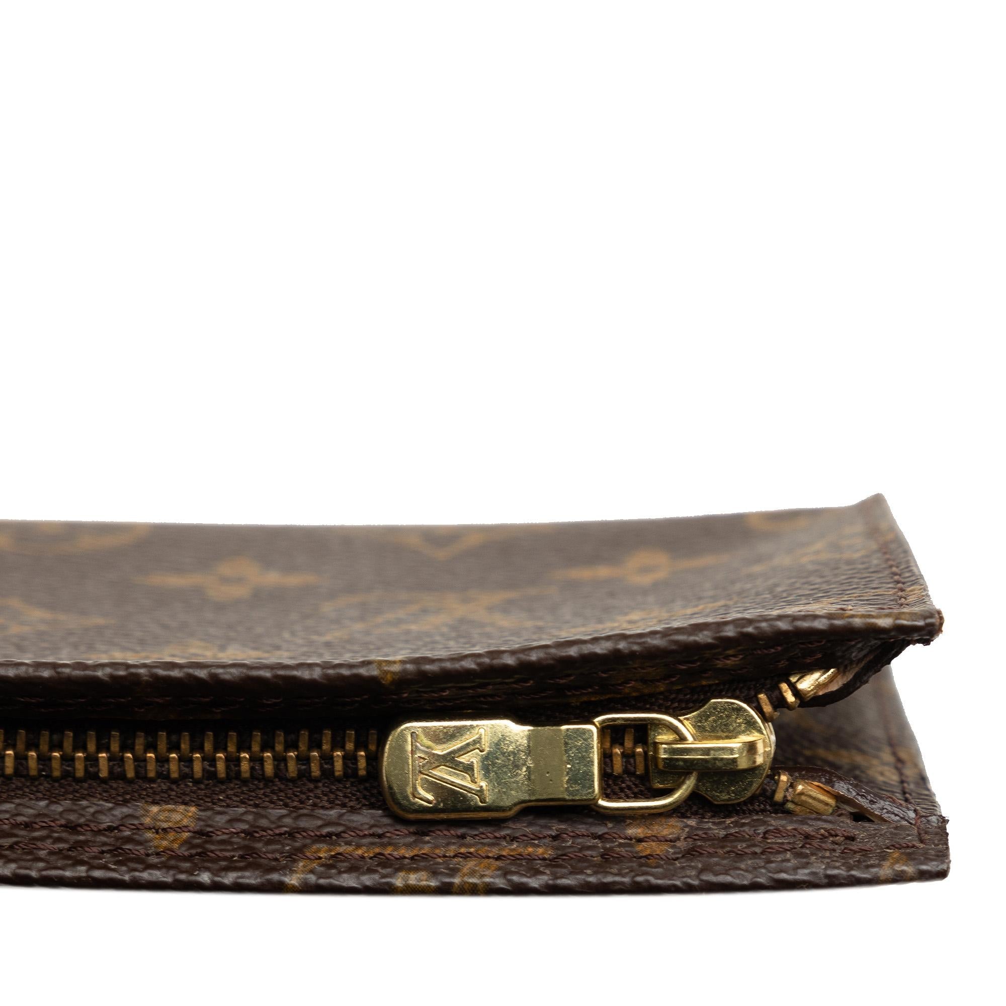 Louis Vuitton Monogram Petit Bucket (SHG-d55QoA)