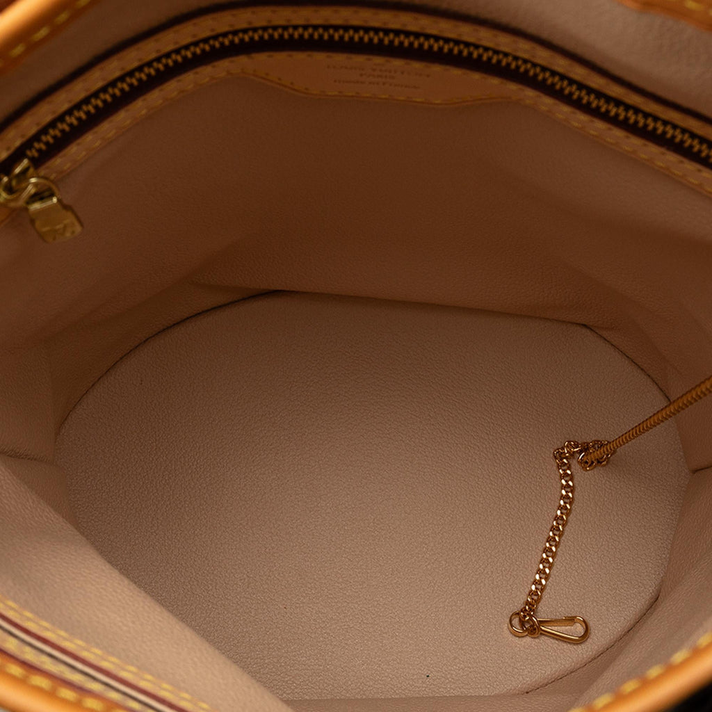 Louis Vuitton Monogram Petit Bucket (SHG-d55QoA)