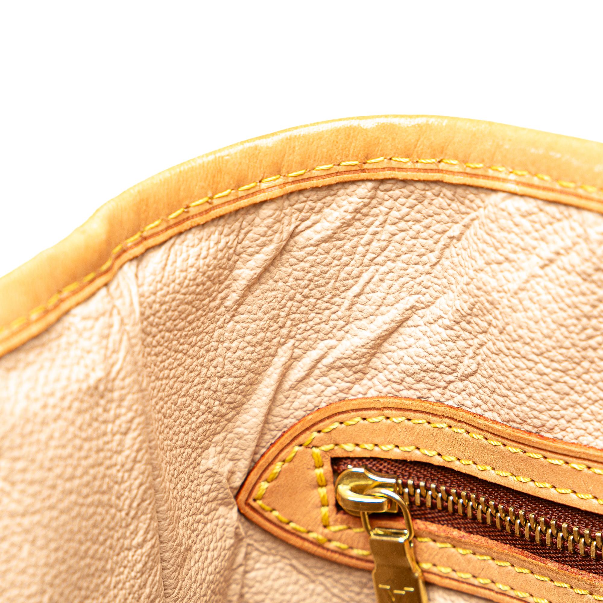 Louis Vuitton Monogram Petit Bucket (SHG-QJIMcN)