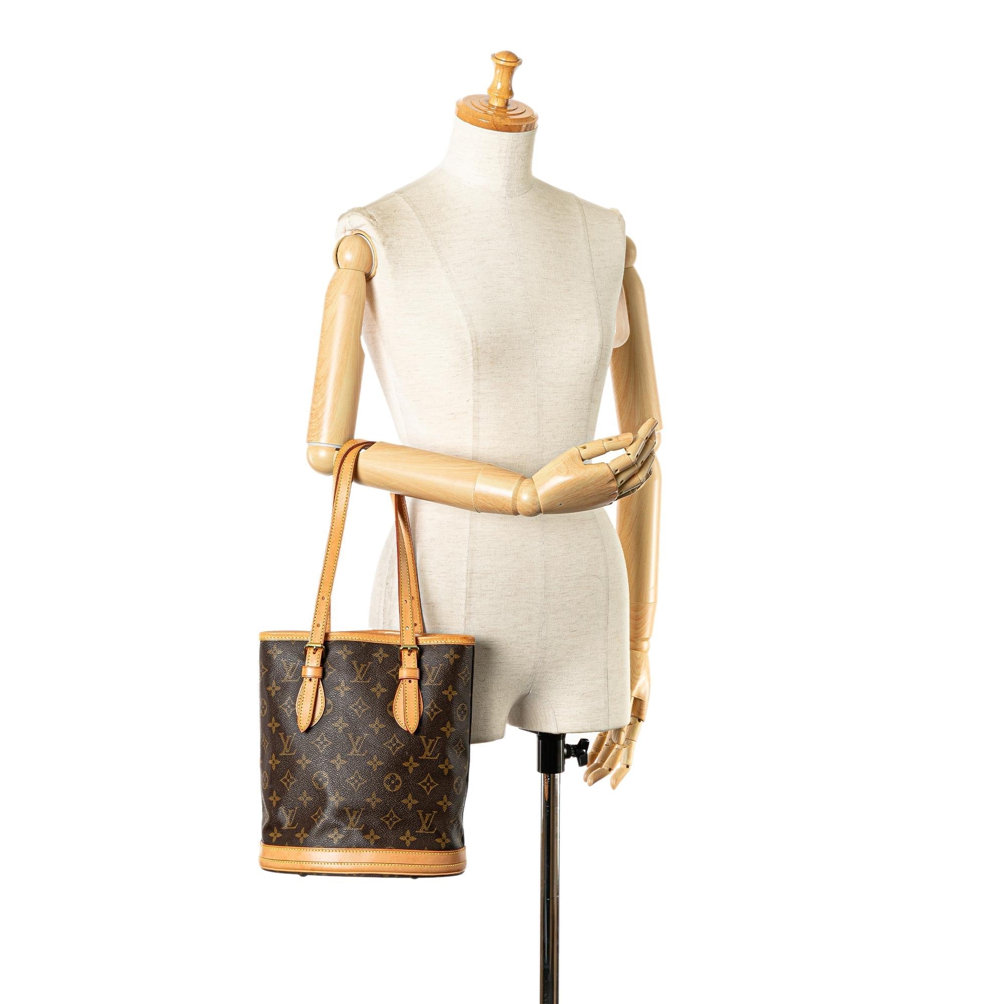 Louis Vuitton Monogram Petit Bucket (SHG-QJIMcN)