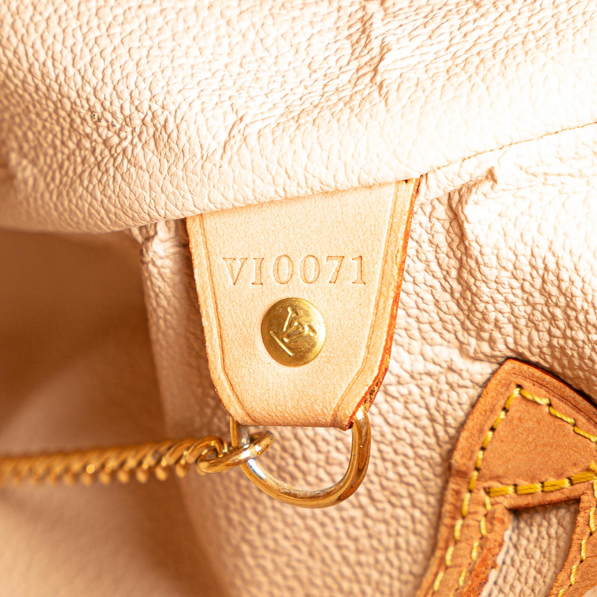 Louis Vuitton Monogram Petit Bucket (SHG-GPfEAQ)