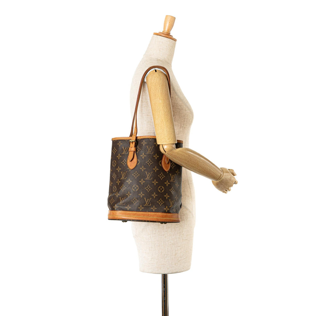 Louis Vuitton Monogram Petit Bucket (SHG-YEzqlW)