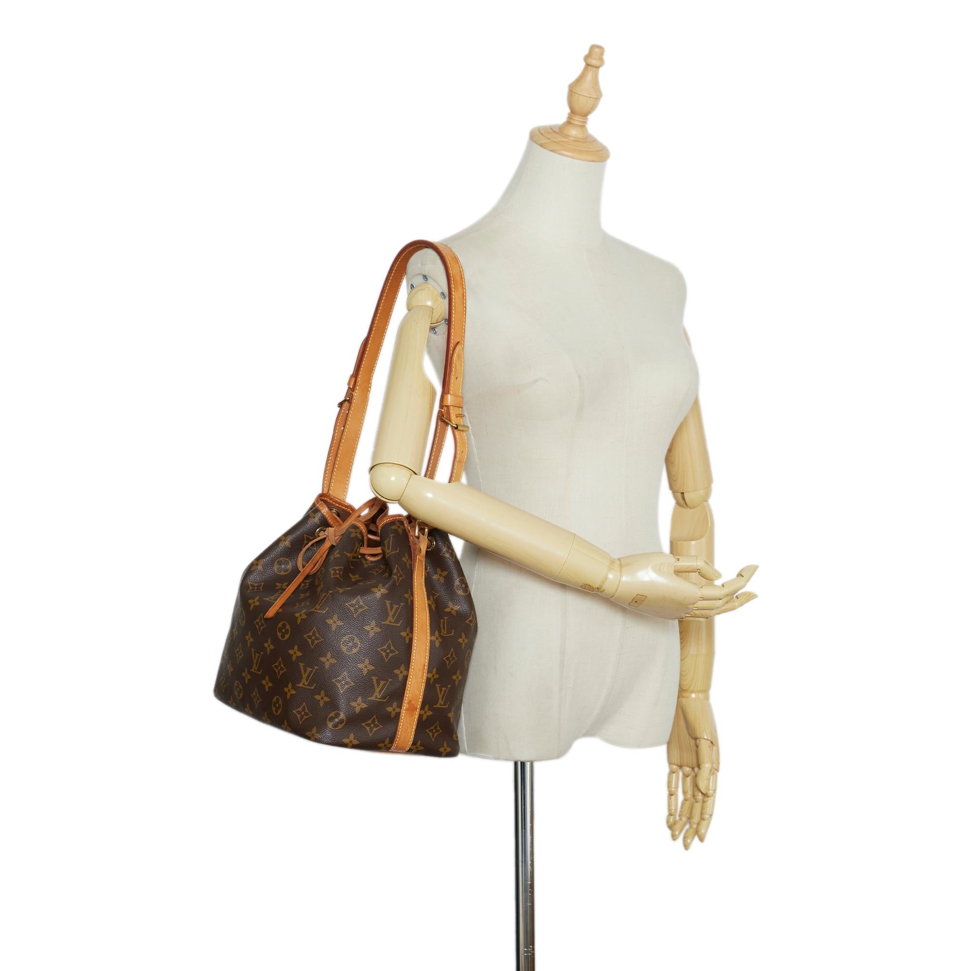 Louis Vuitton Monogram Petit Noe (SHG-gUXgxH)