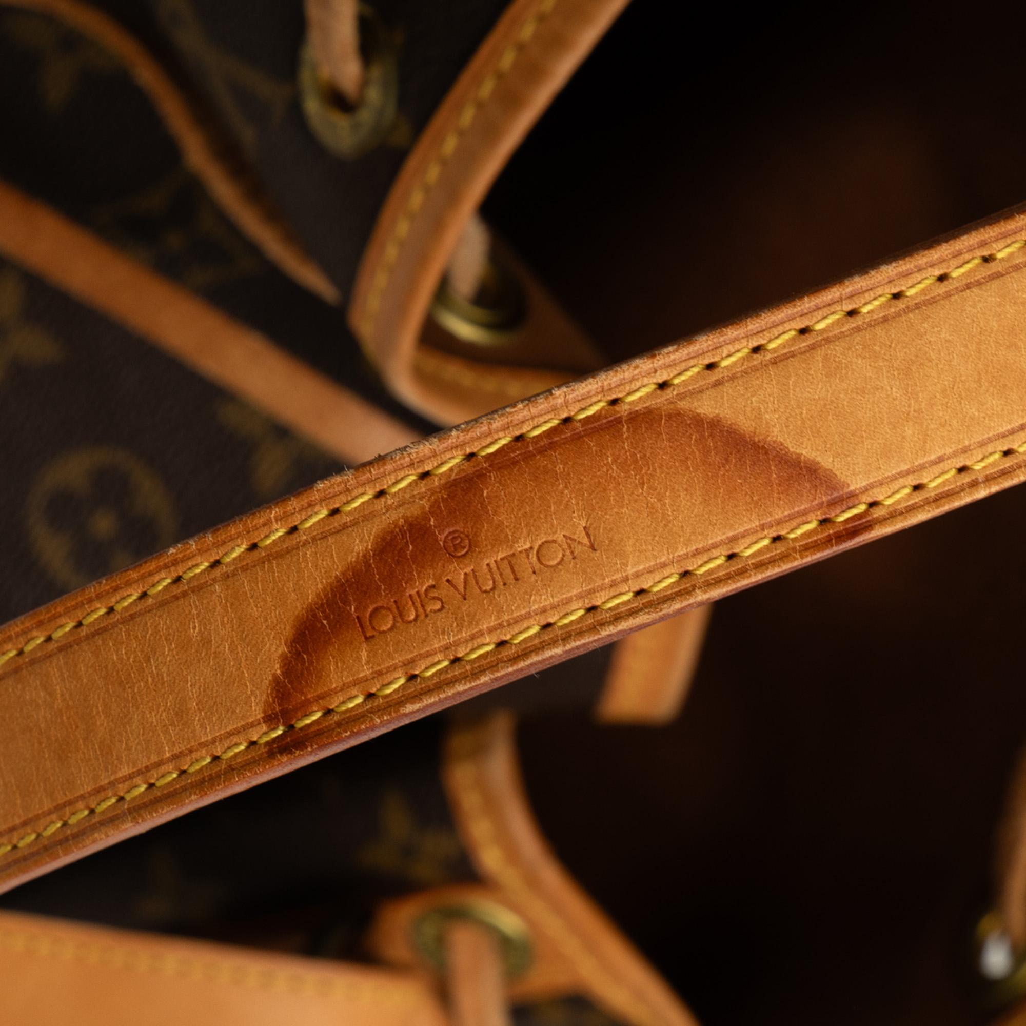 Louis Vuitton Monogram Petit Noe (SHG-NUa2hB)