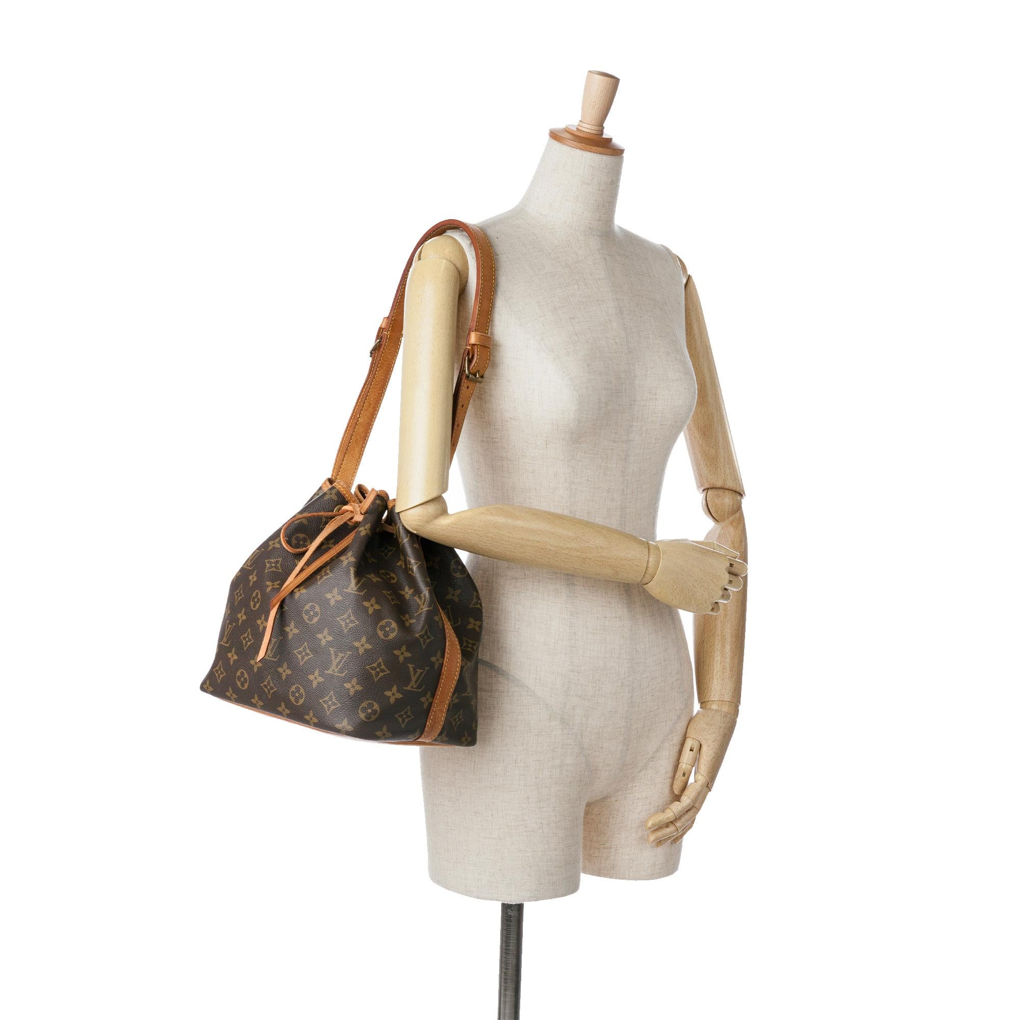 Louis Vuitton Monogram Petit Noe (SHG-E7wLLI)