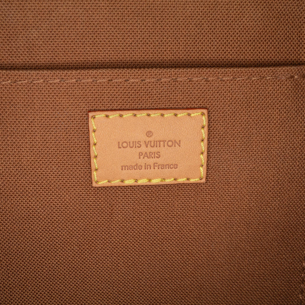 Louis Vuitton Monogram Petit Sac Plat (SHG-PVJerv)