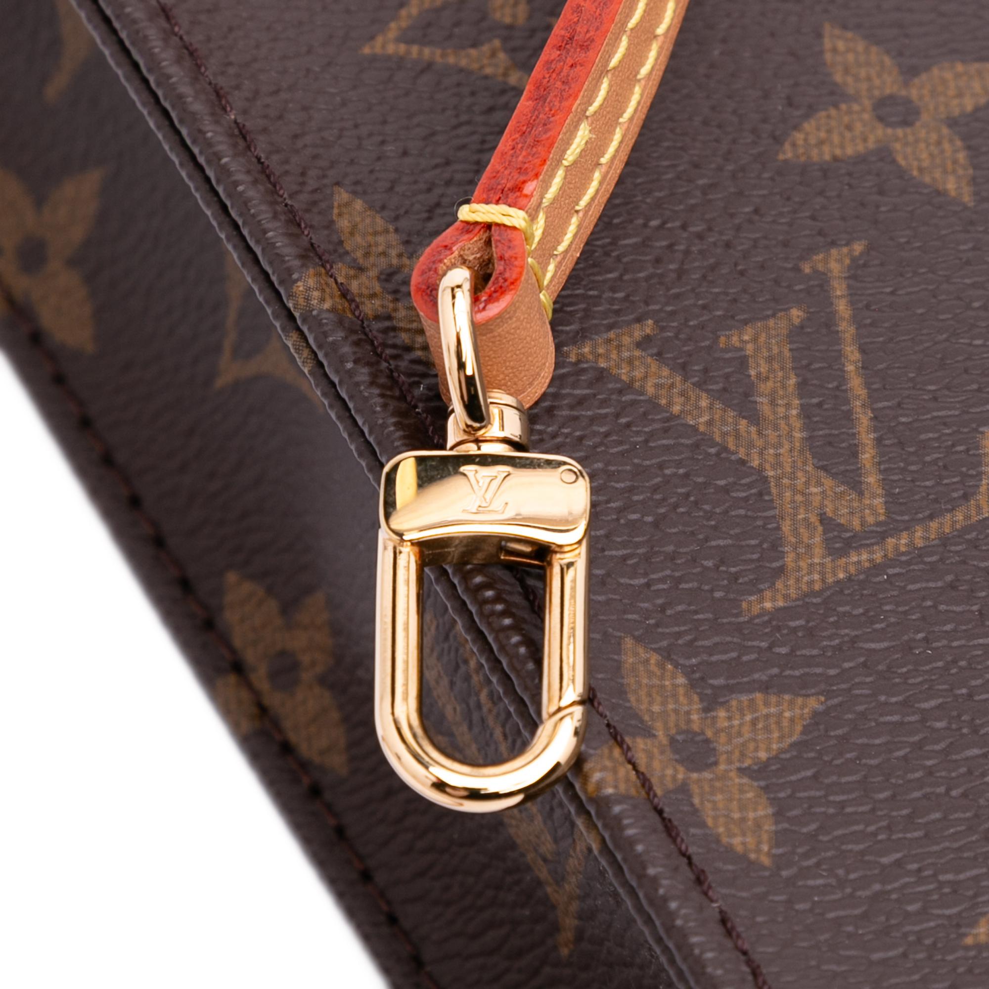 Louis Vuitton Monogram Petit Sac Plat