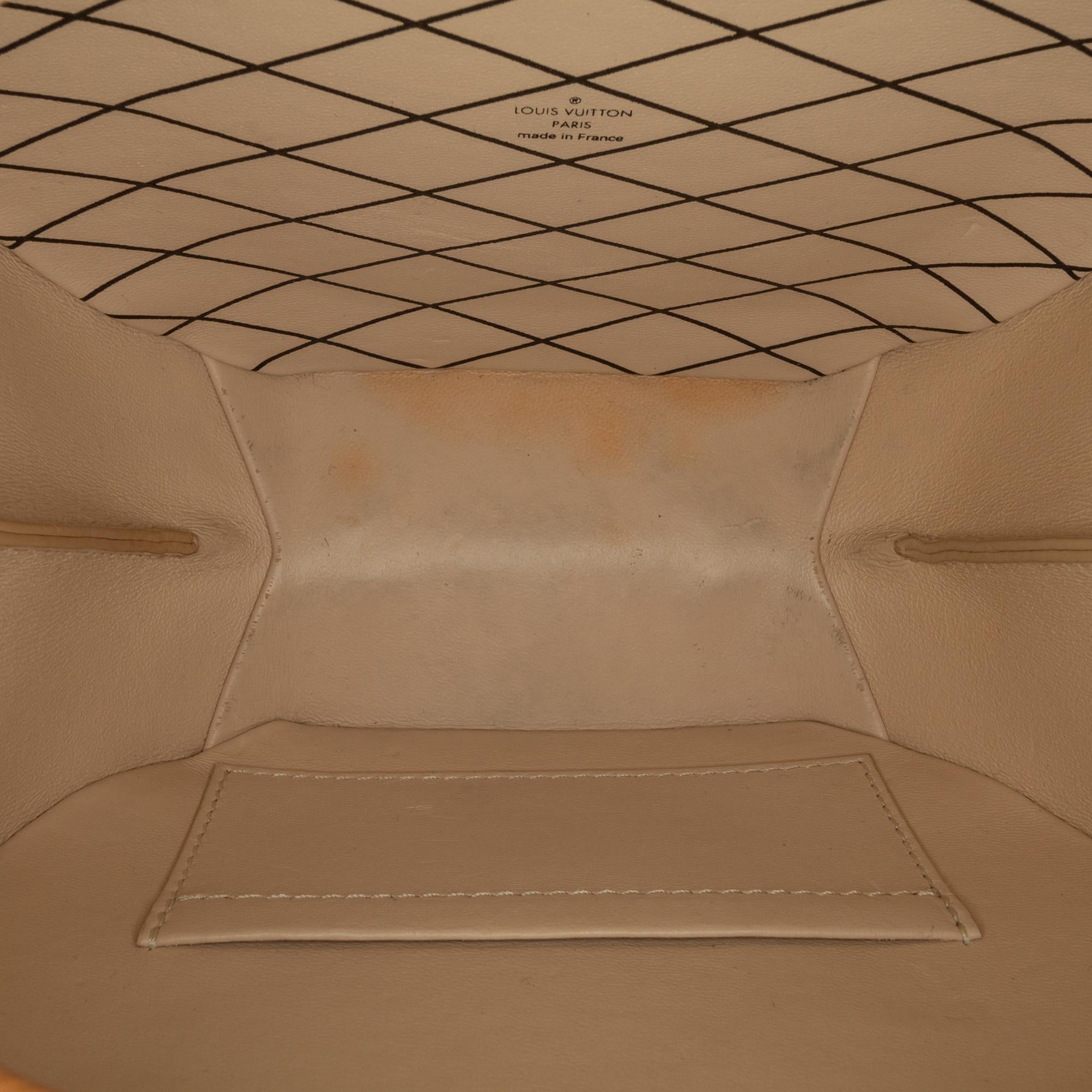 Louis Vuitton Monogram Petite Boite Chapeau (SHG-OphNuW)