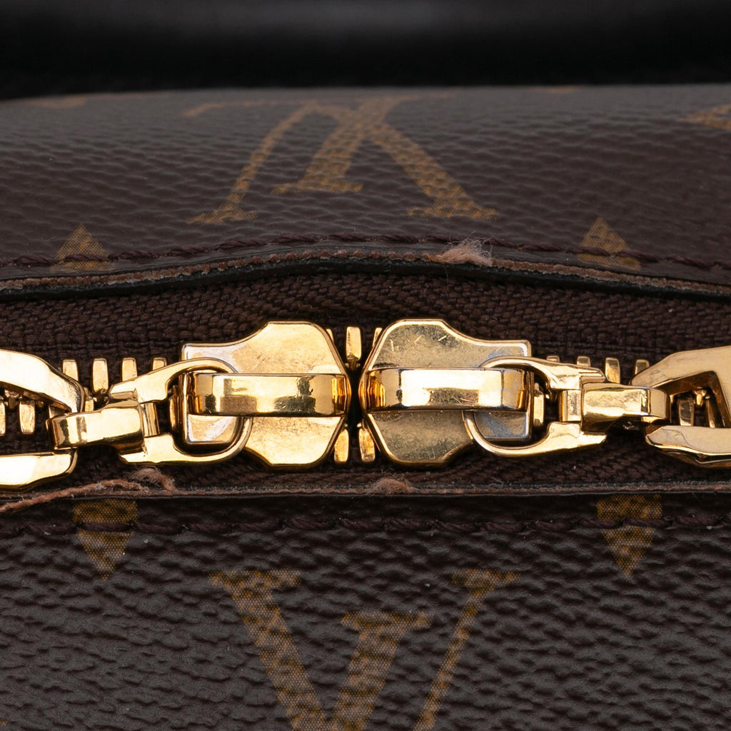 Louis Vuitton Monogram Petite Malle Souple (SHG-SGA0VN)