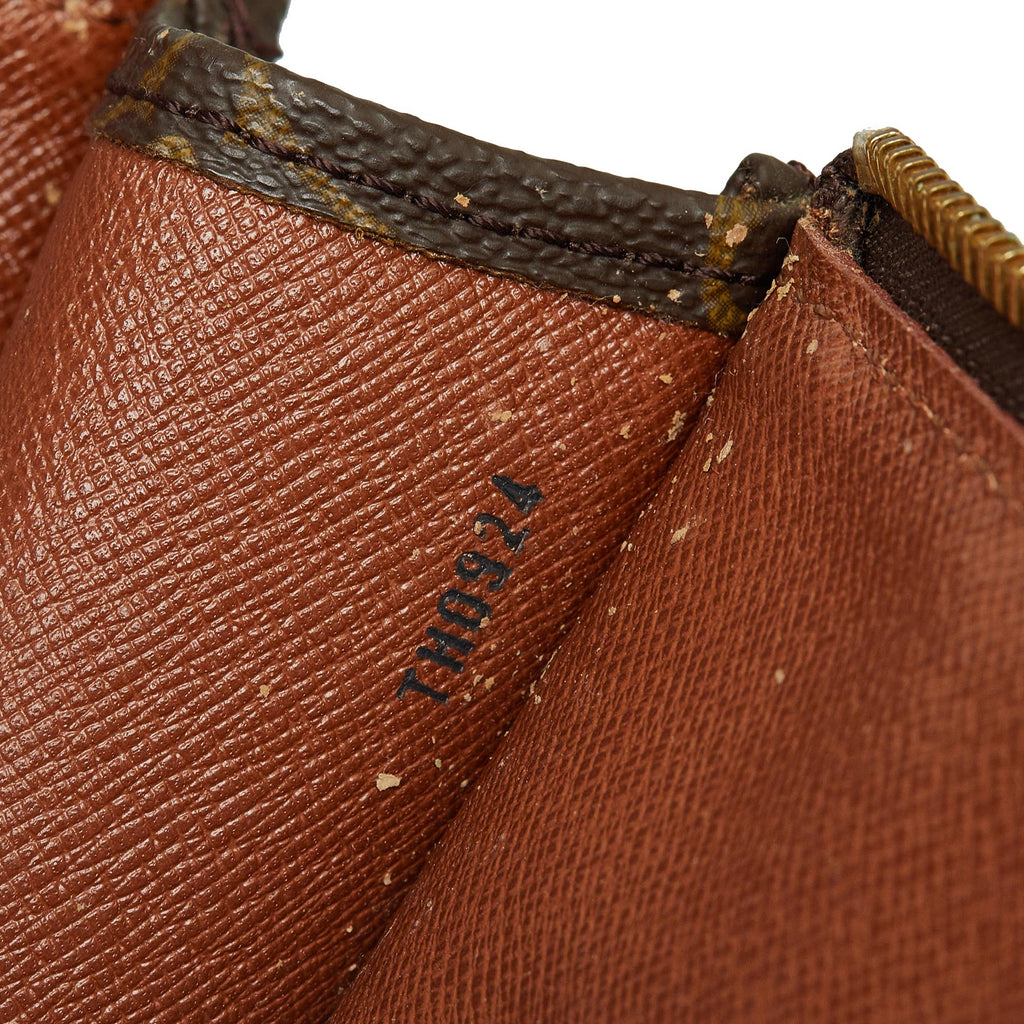 Louis Vuitton Monogram Poche-Documents Portfolio 30 (SHG-UW0xHq)