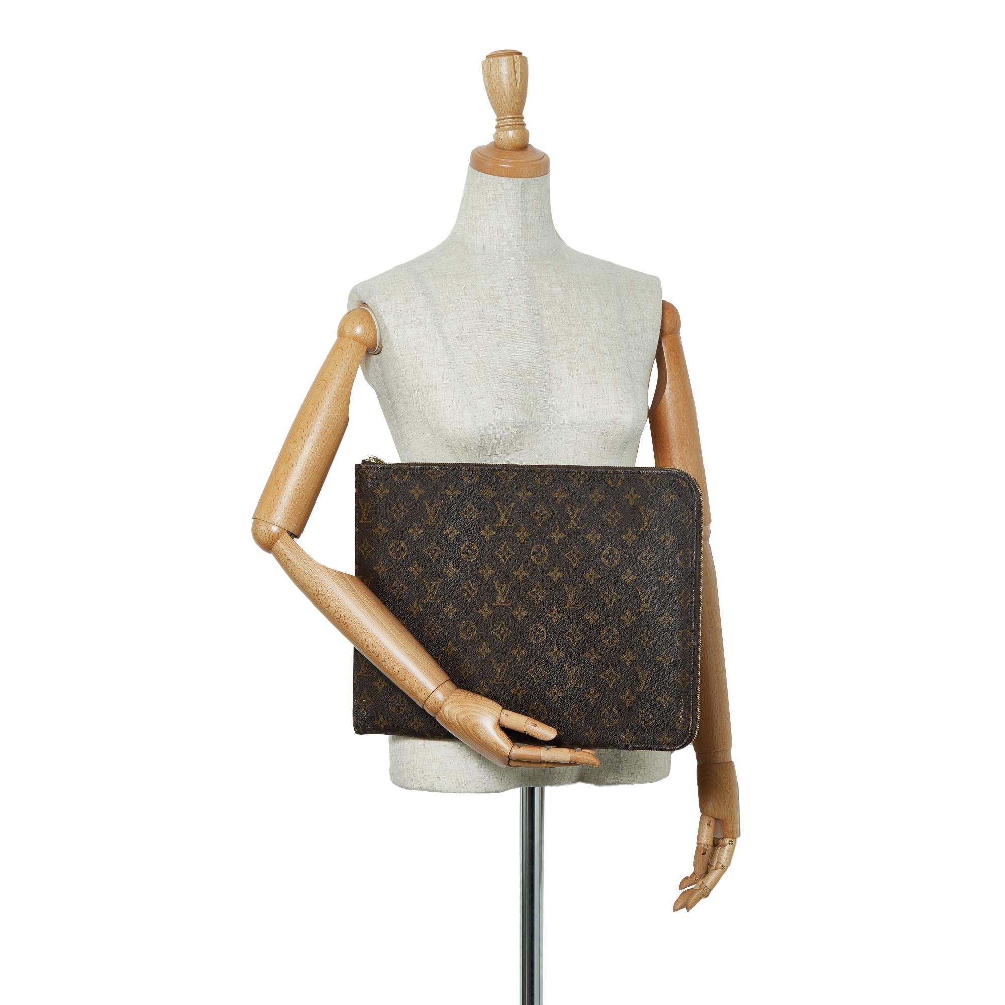 Louis Vuitton Monogram Poche-Documents Portfolio 30 (SHG-UW0xHq)