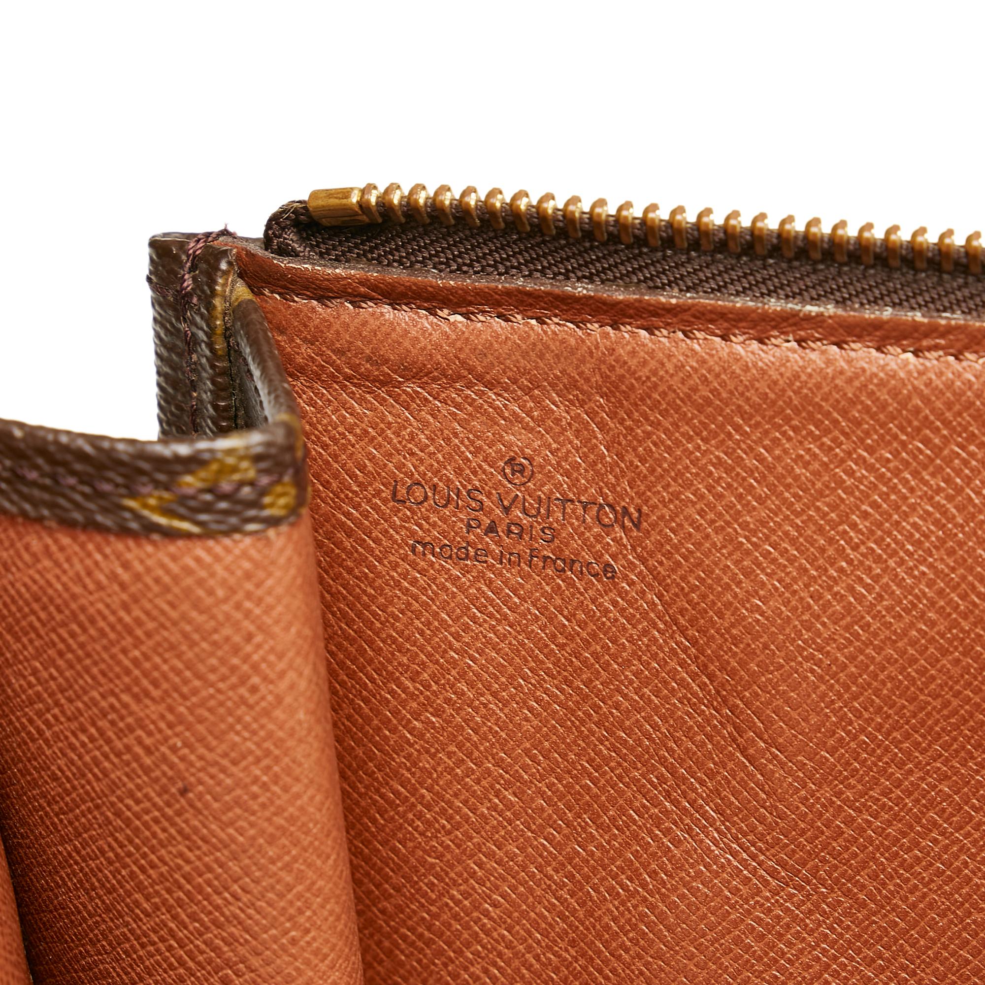 Louis Vuitton Monogram Poche Documents Portfolio (SHG-28622)