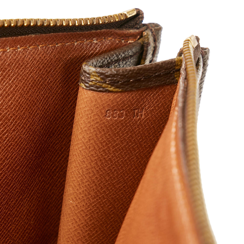 Louis Vuitton Monogram Poche-Documents Portfolio (SHG-NJebZA)