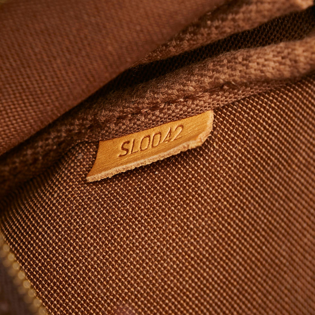 Louis Vuitton Monogram Pochette Accessoires (SHG-28609)