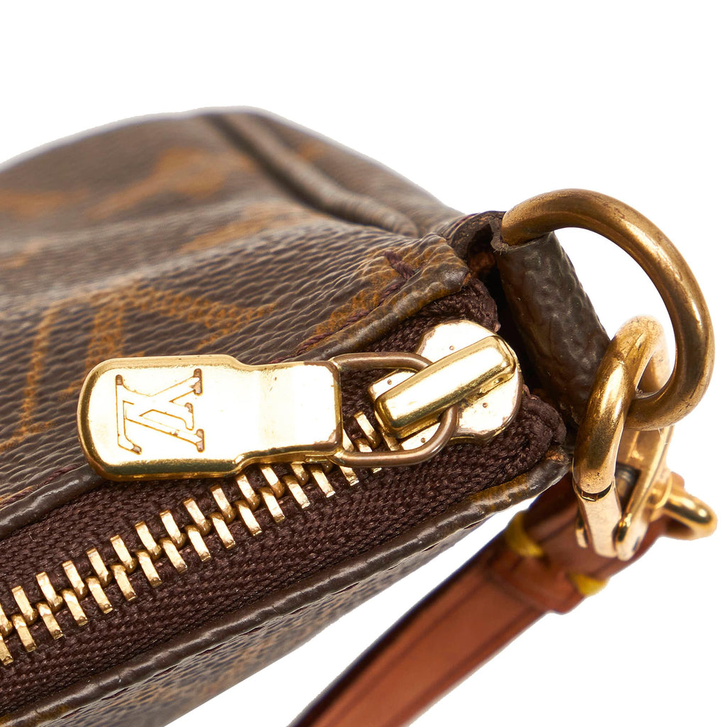 Louis Vuitton Monogram Pochette Accessoires (SHG-28725)