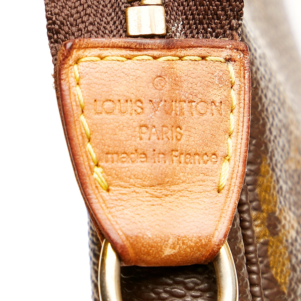 Louis Vuitton Monogram Pochette Accessoires (SHG-33468)