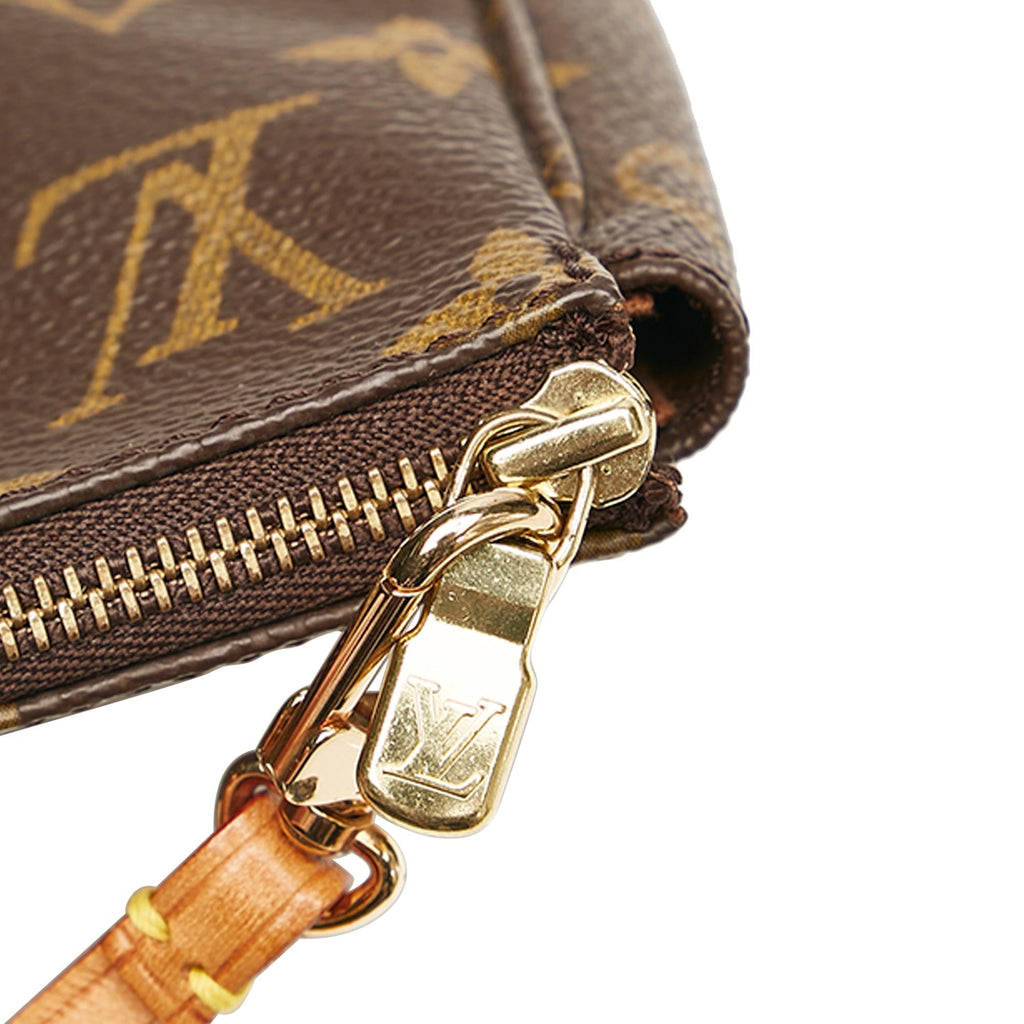Louis Vuitton Monogram Pochette Accessoires (SHG-34451)
