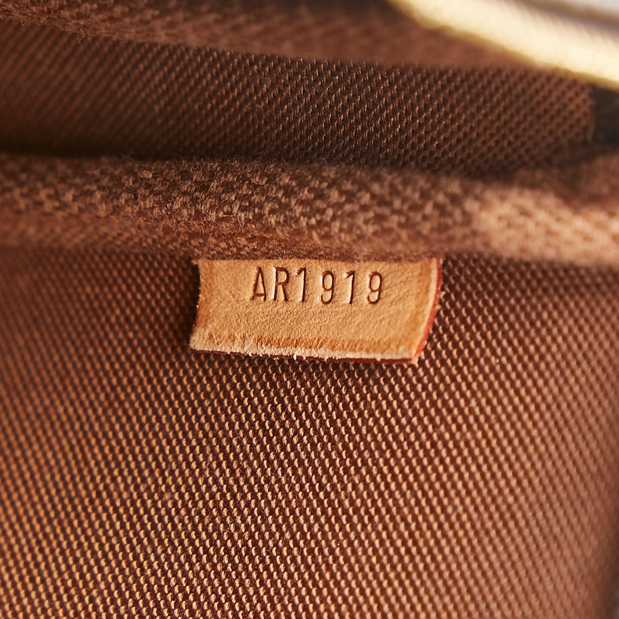 Louis Vuitton Monogram Pochette Accessoires (SHG-37243)