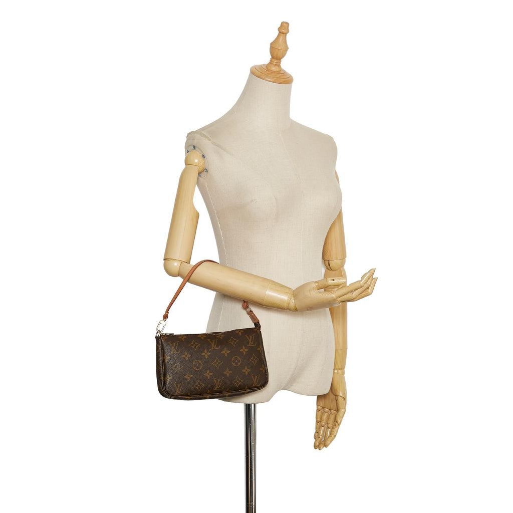Louis Vuitton Monogram Pochette Accessoires (SHG-37243)