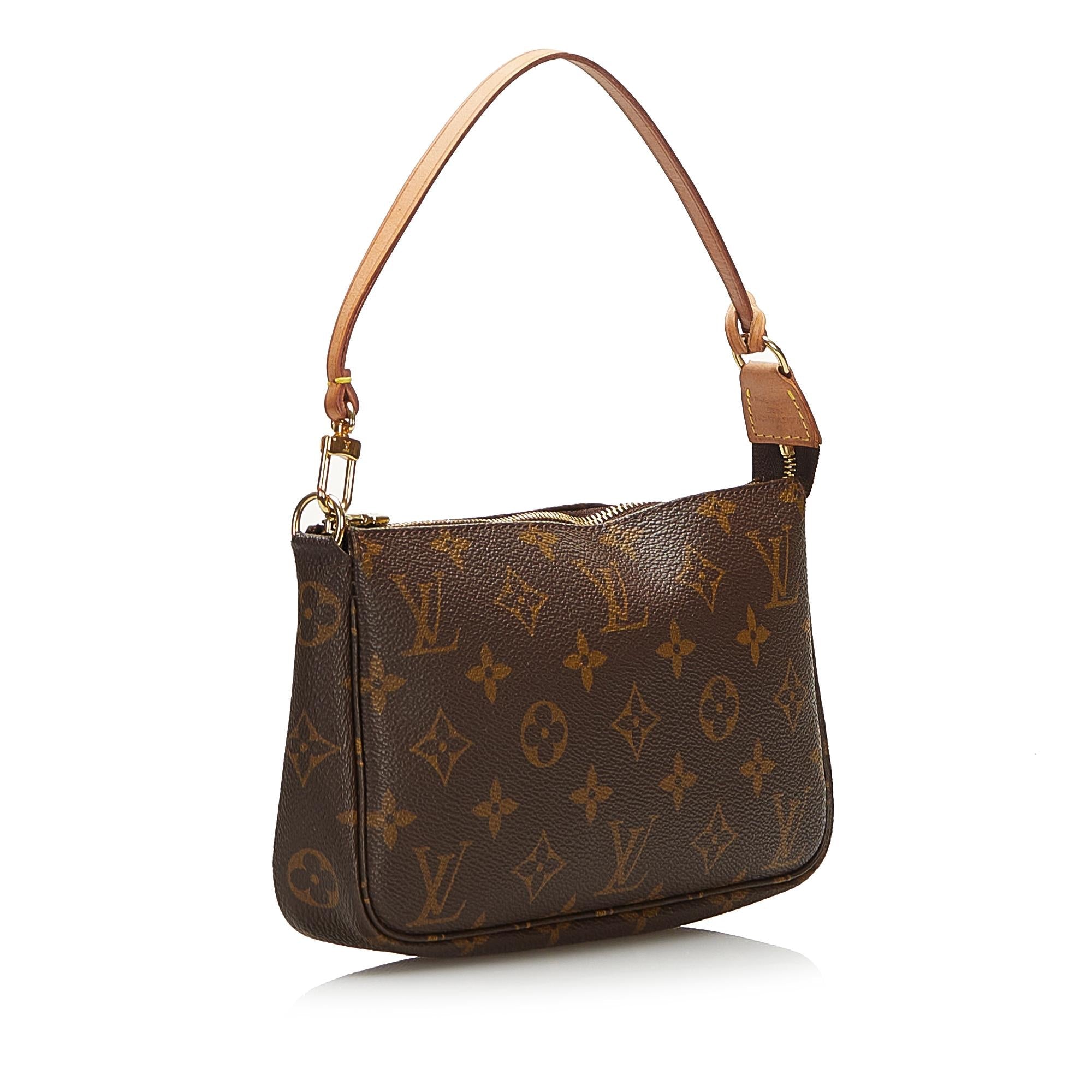 Louis Vuitton Monogram Pochette Accessoires (SHG-37243)