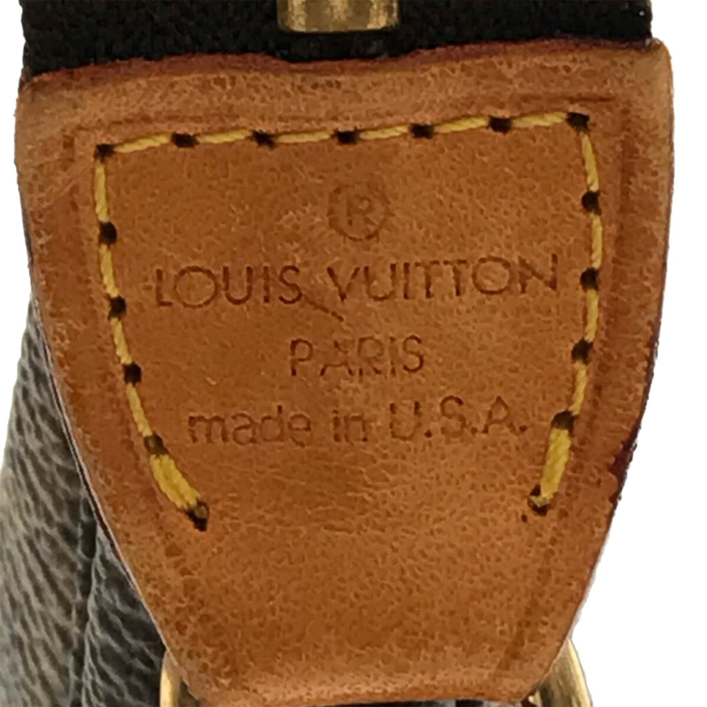 Louis Vuitton Monogram Pochette Accessoires (SHG-36928)