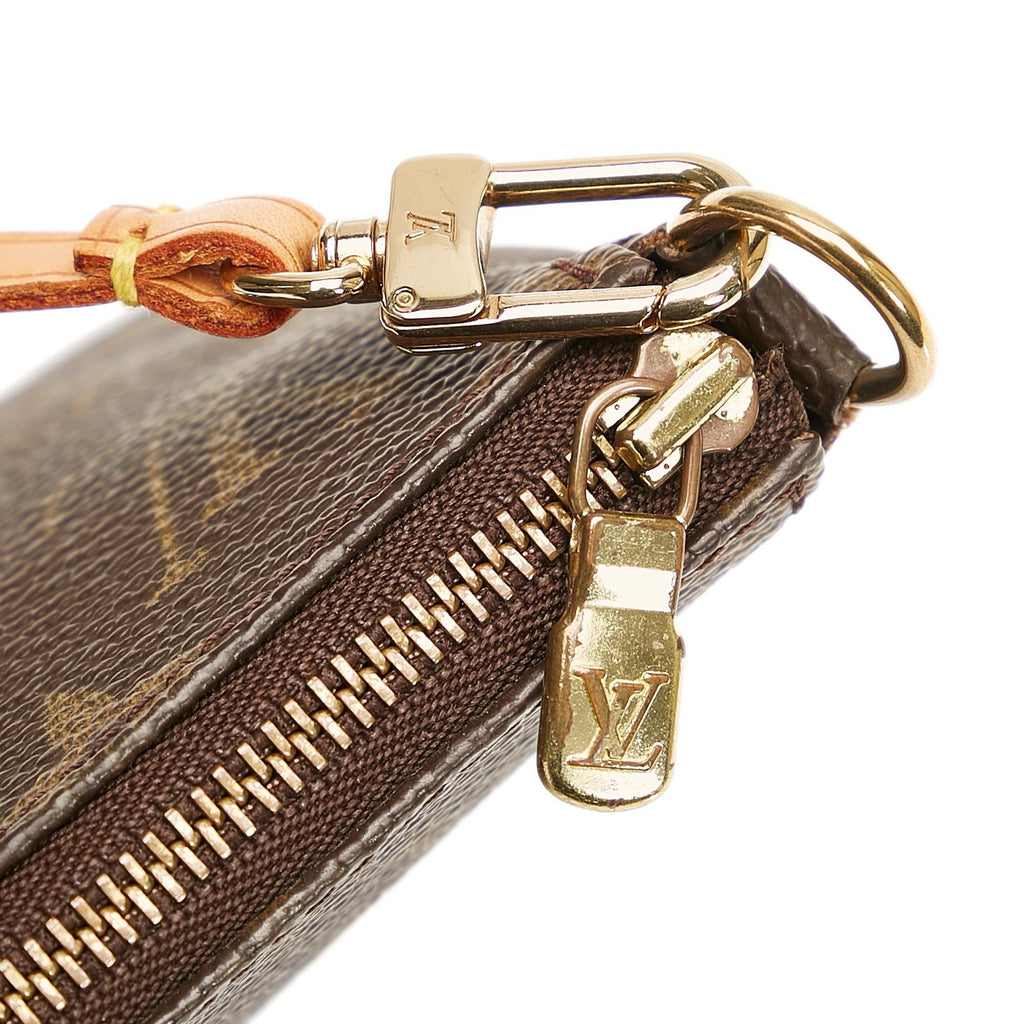 Louis Vuitton Monogram Pochette Accessoires (SHG-37035)