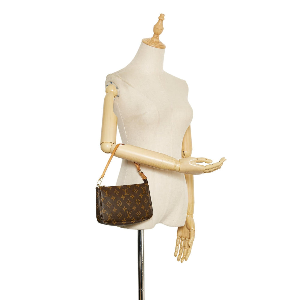 Louis Vuitton Monogram Pochette Accessoires (SHG-37173)