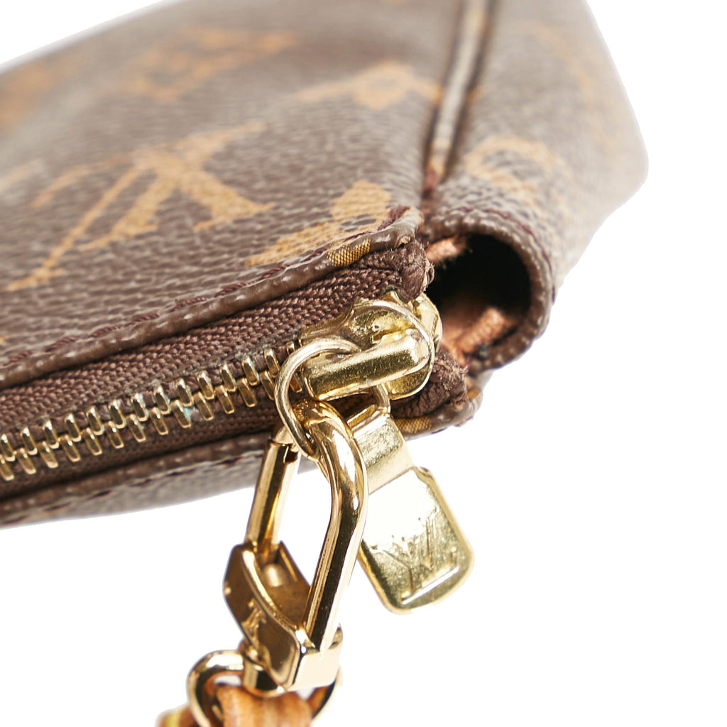 Louis Vuitton Monogram Pochette Accessoires (SHG-m76PJ6)
