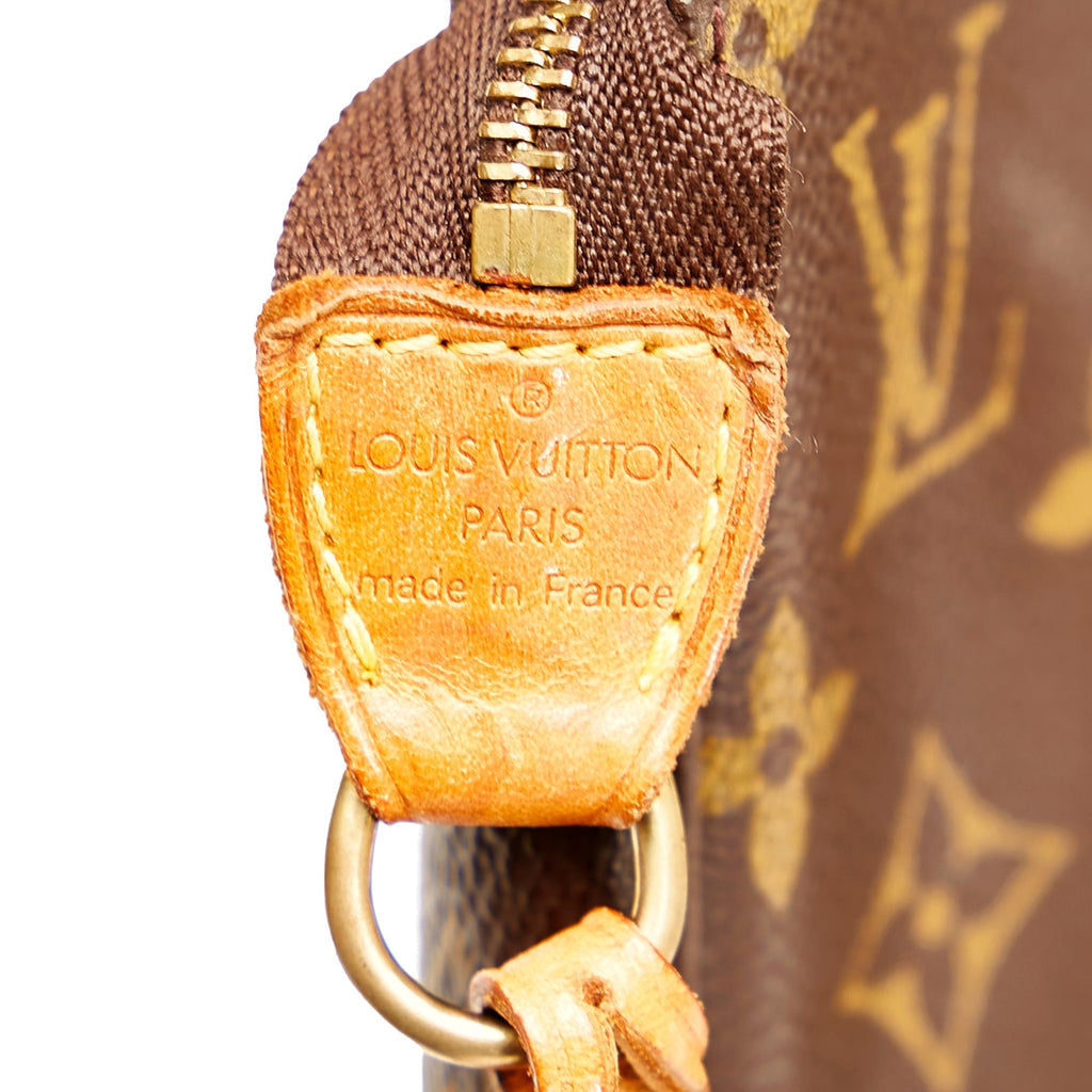 Louis Vuitton Monogram Pochette Accessoires (SHG-37542)